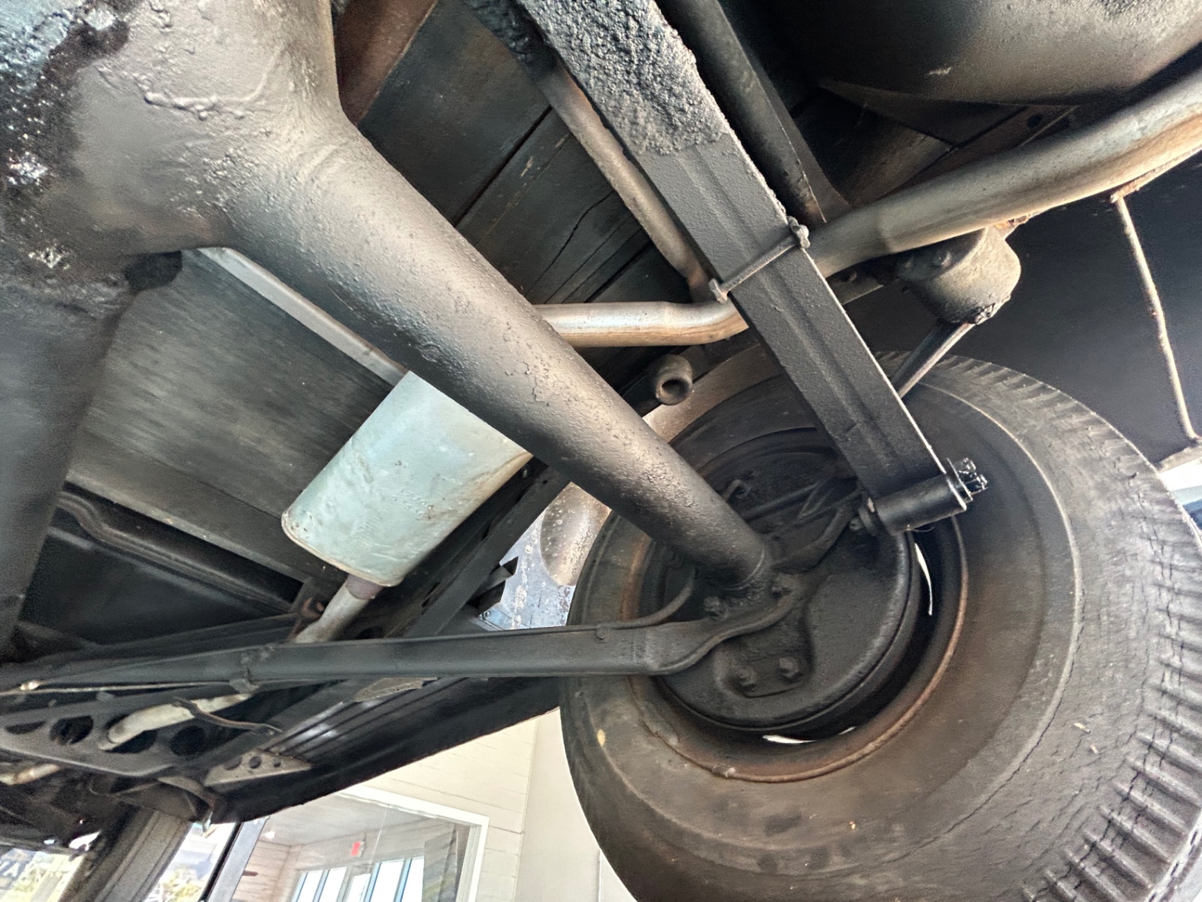 Vehicle photo 41