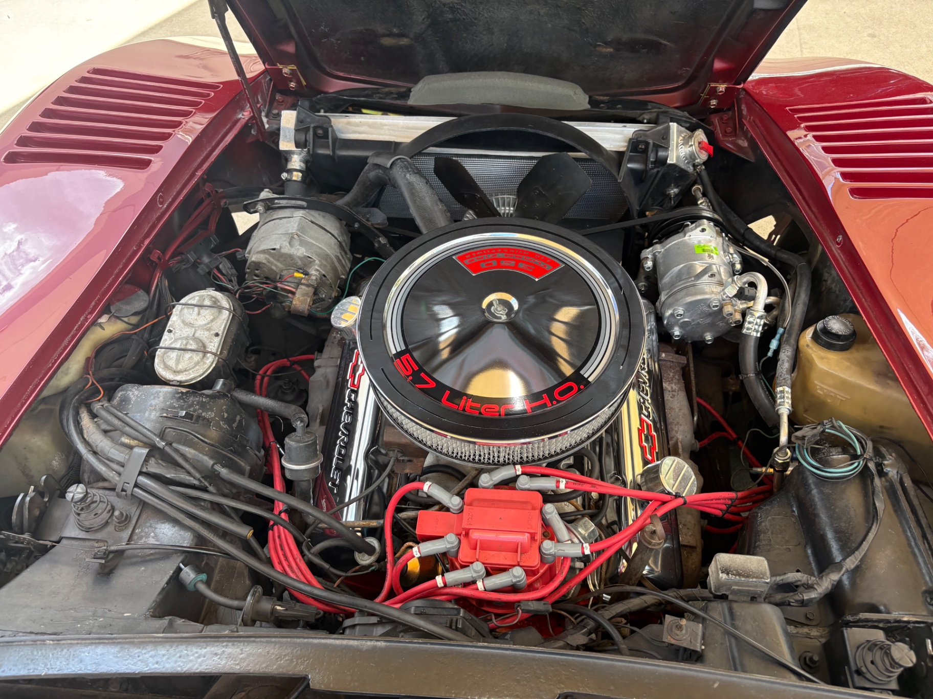 Vehicle photo 28