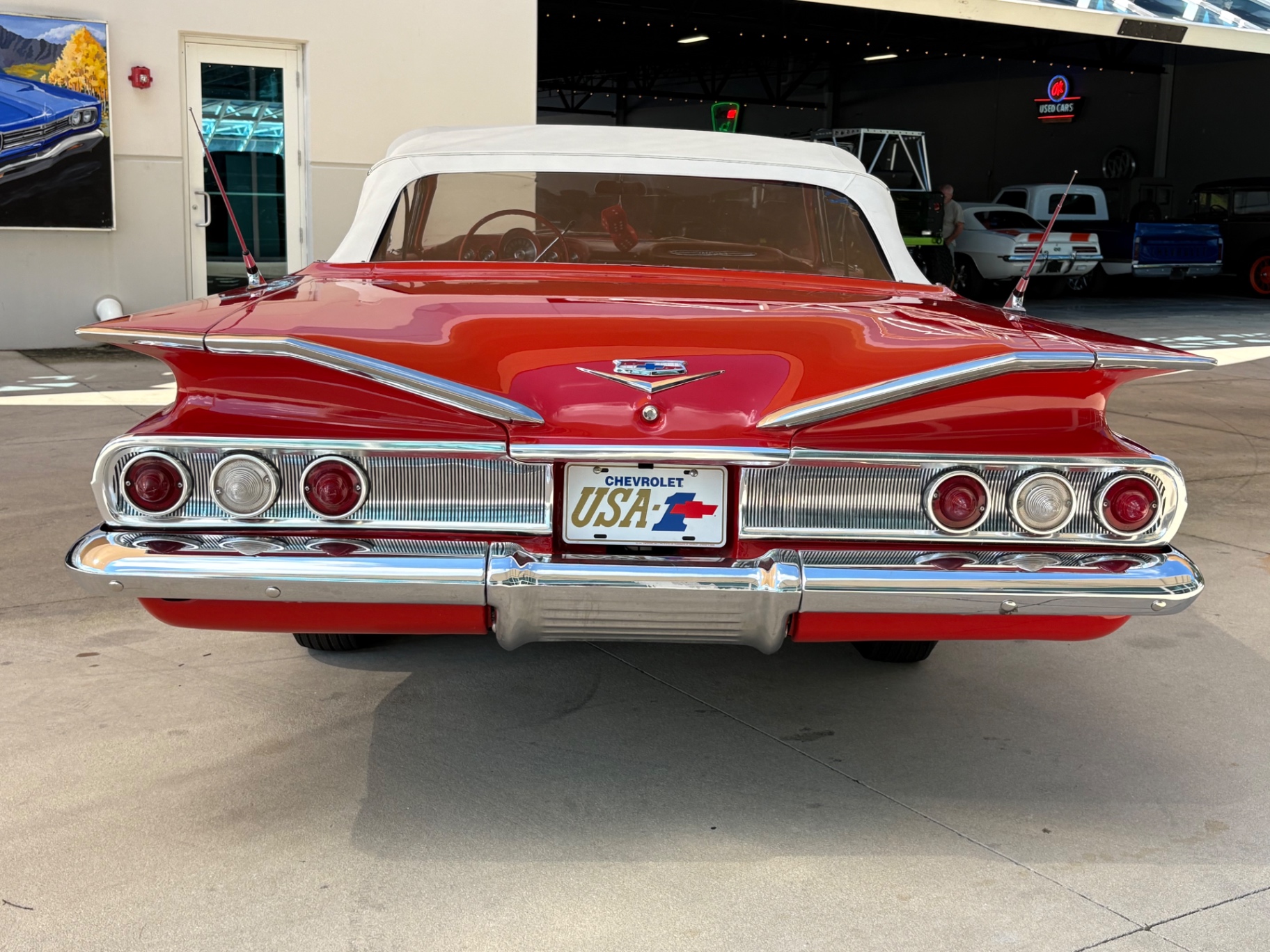 Vehicle photo 21