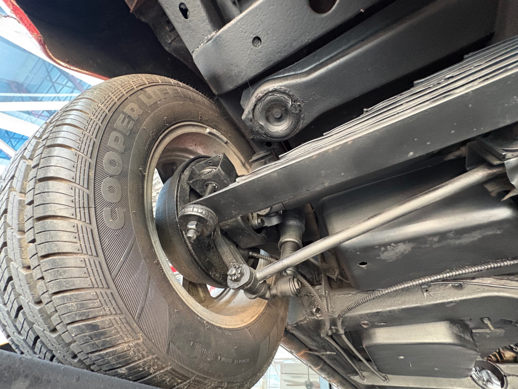 Vehicle photo 49