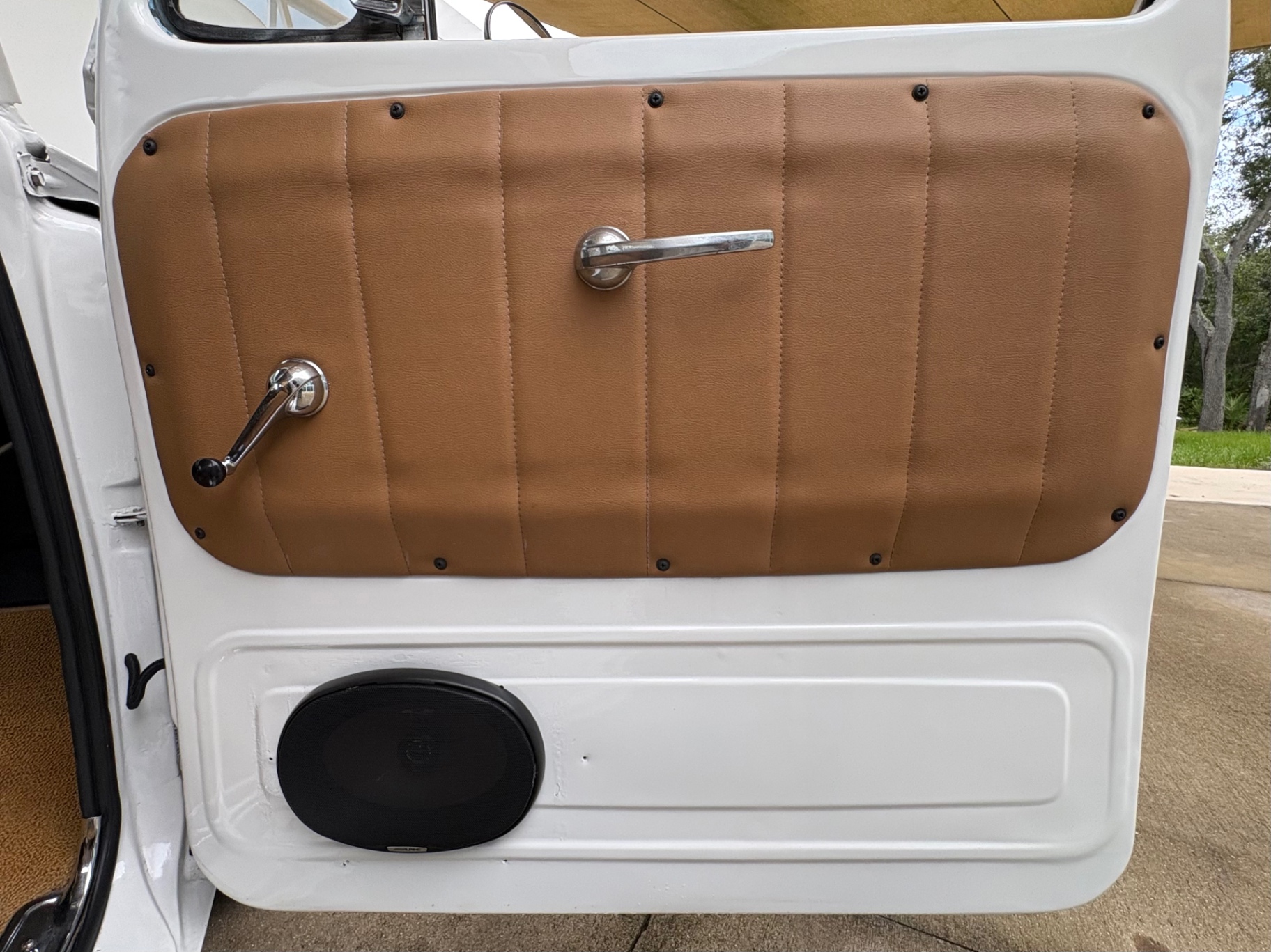 Vehicle photo 36