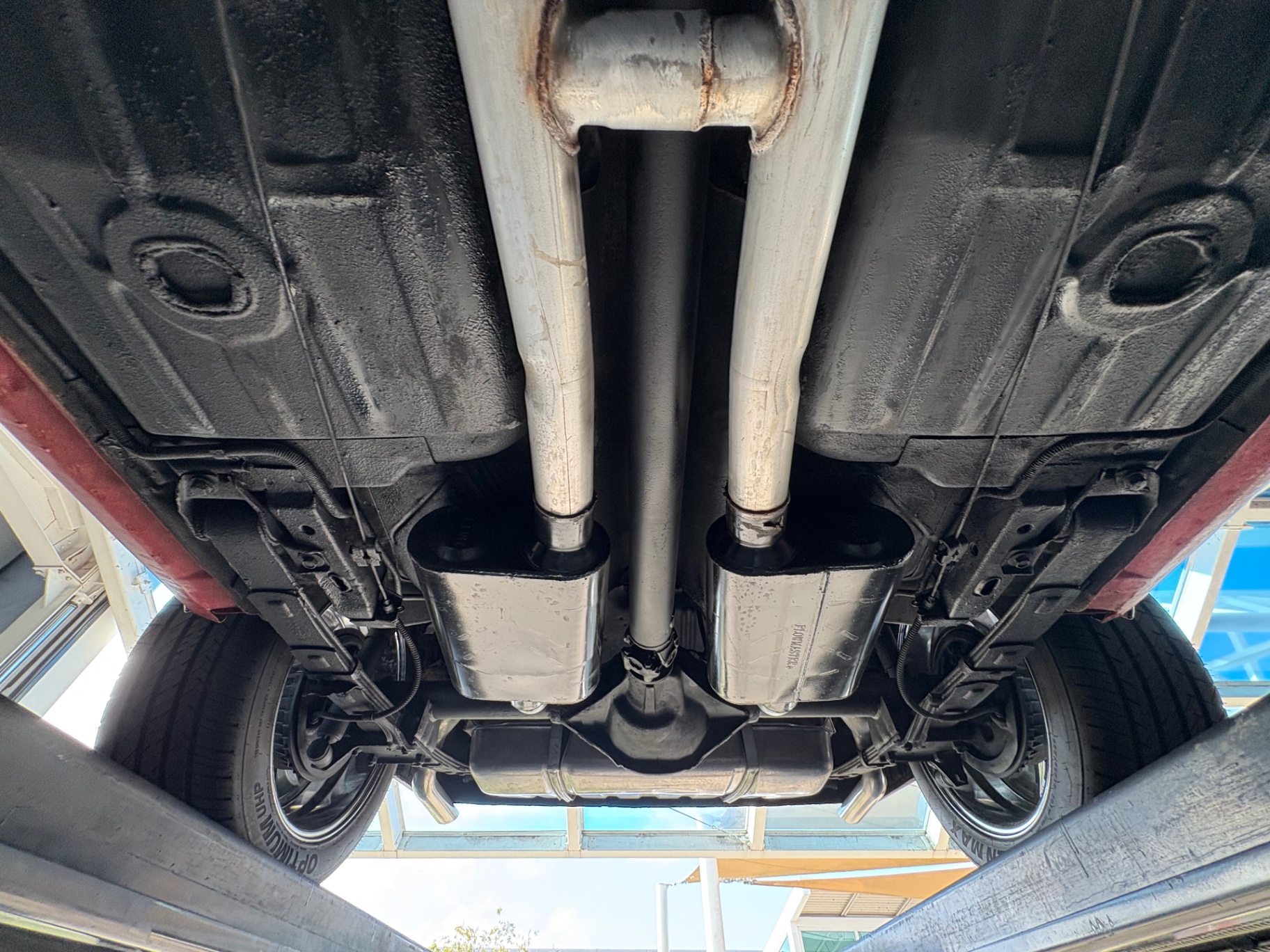 Vehicle photo 57