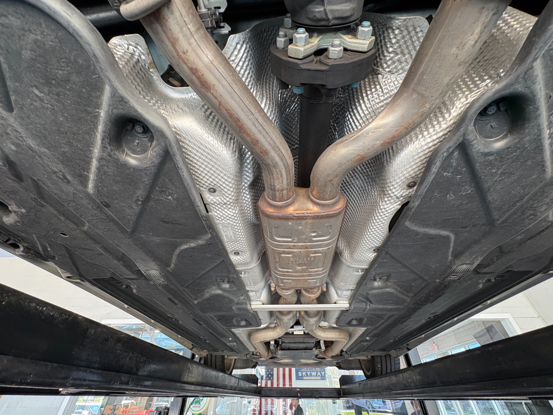 Vehicle photo 48