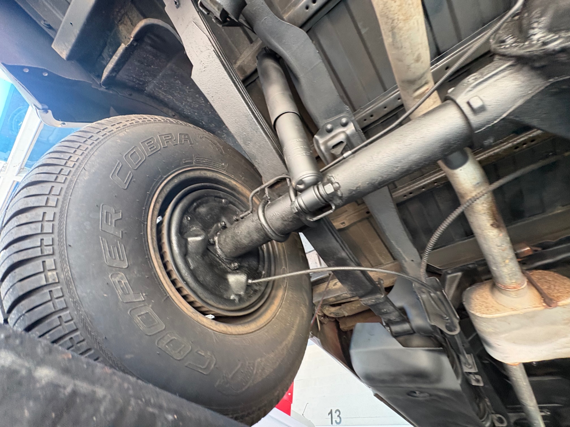 Vehicle photo 46