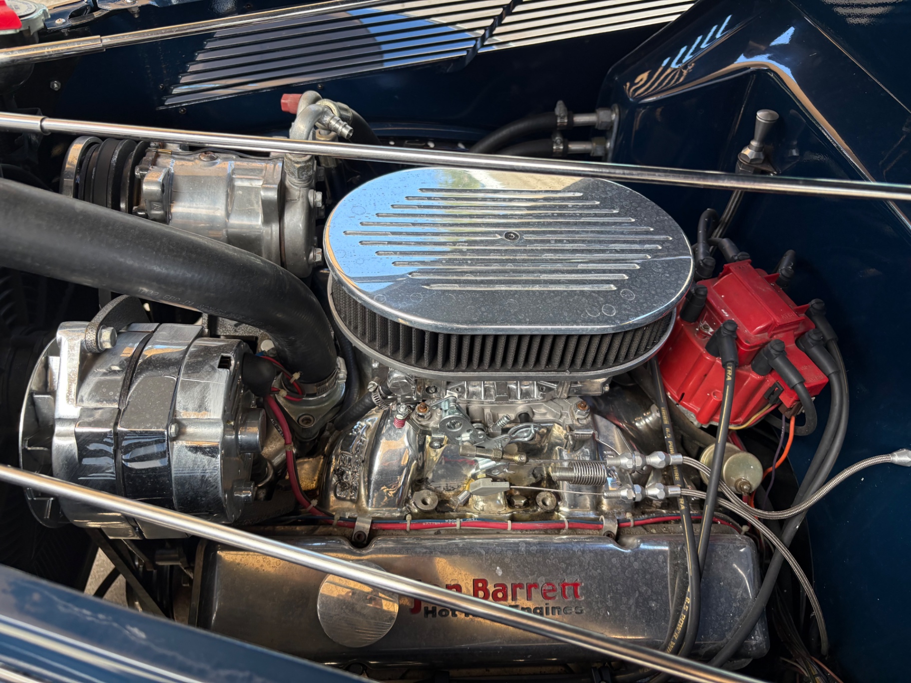 Vehicle photo 26