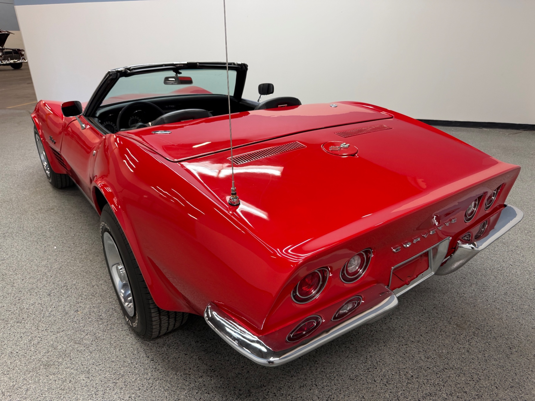Vehicle photo 31