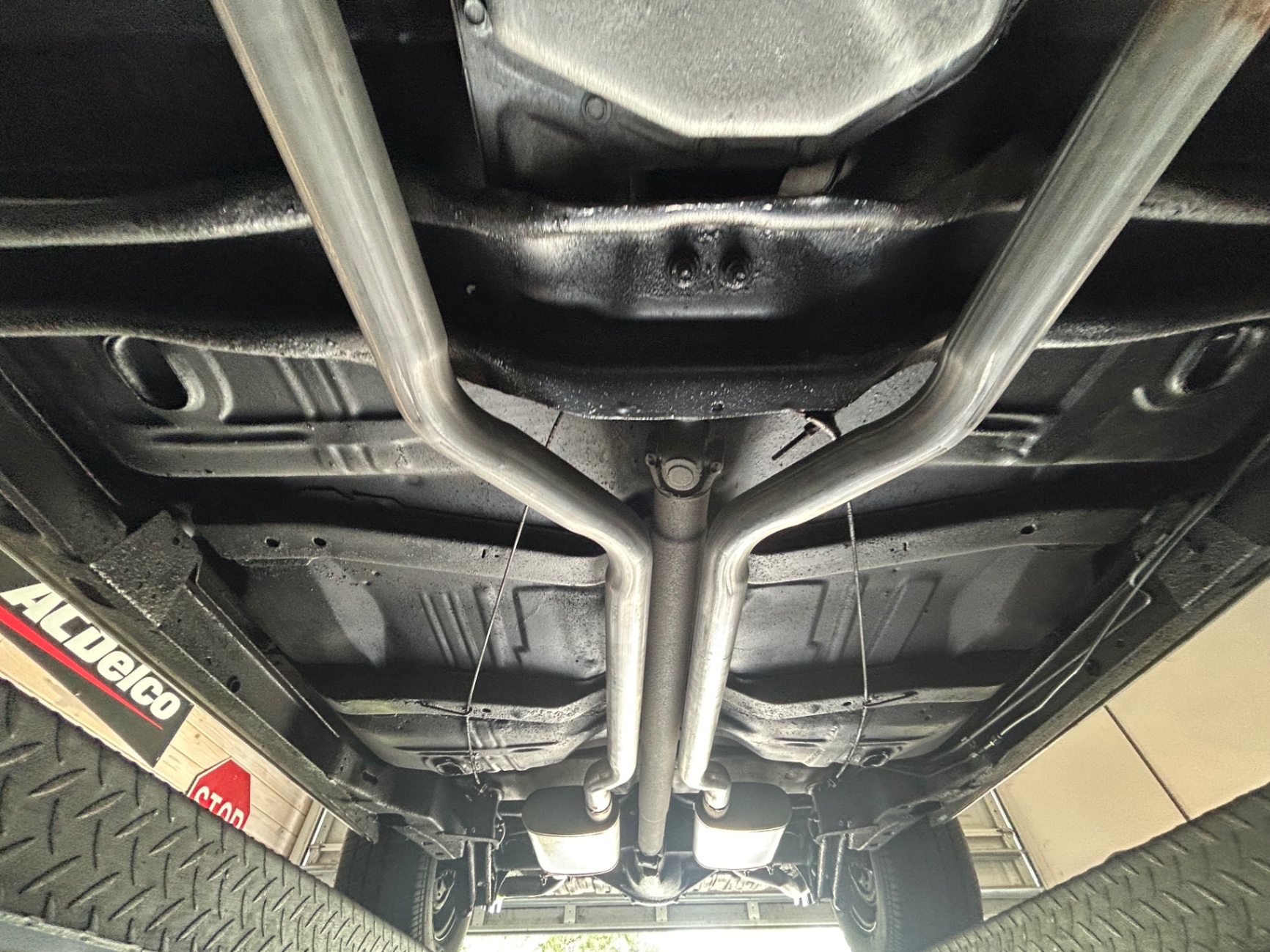 Vehicle photo 38
