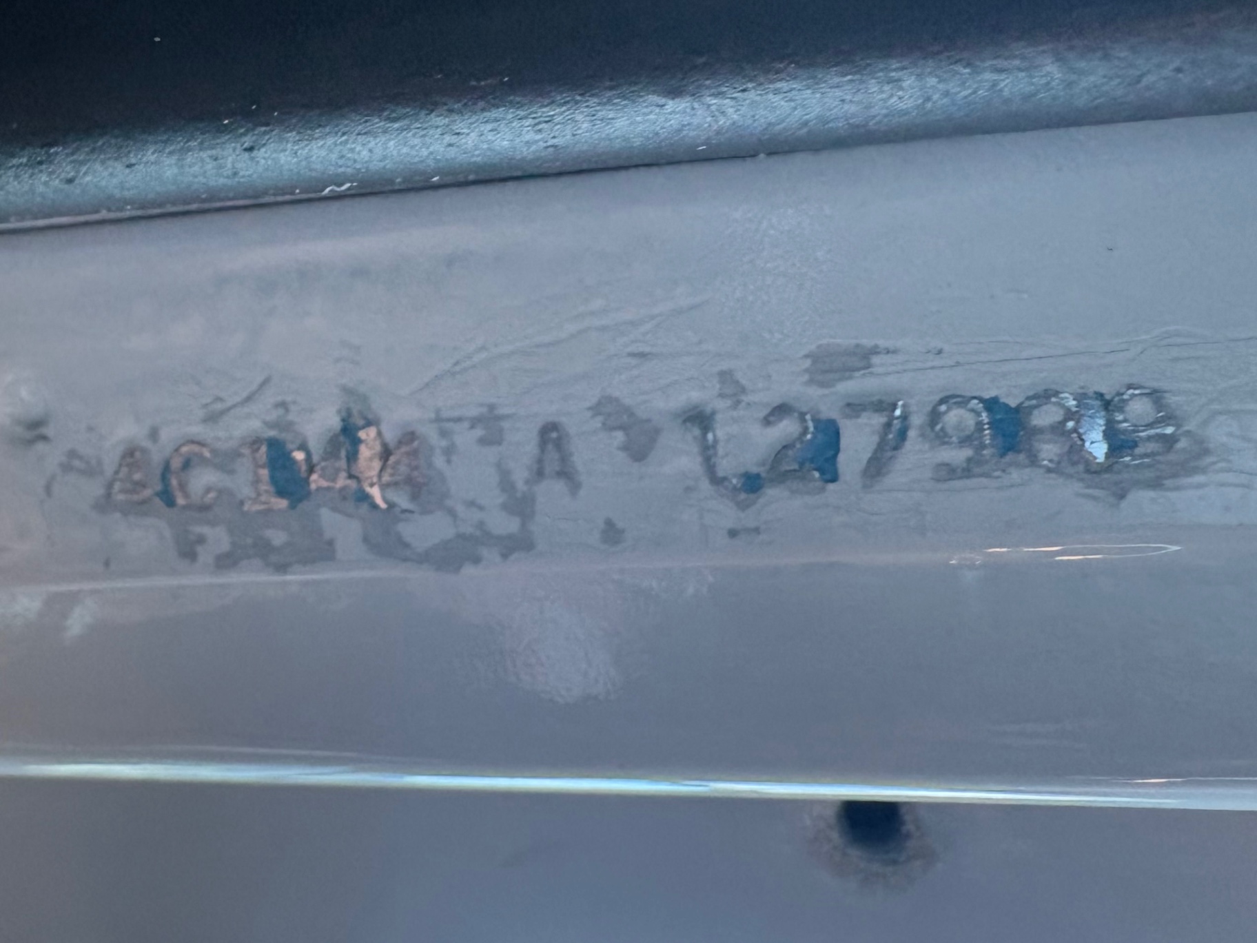 Vehicle photo 23