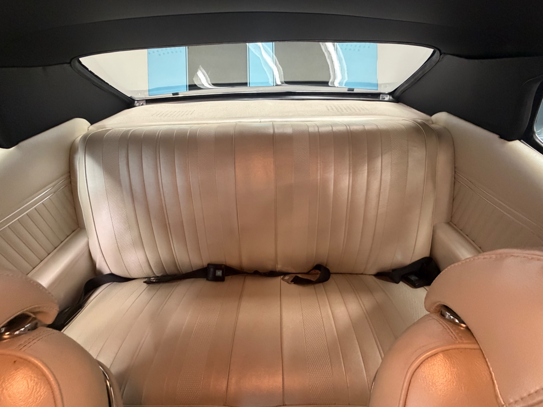 Vehicle photo 99