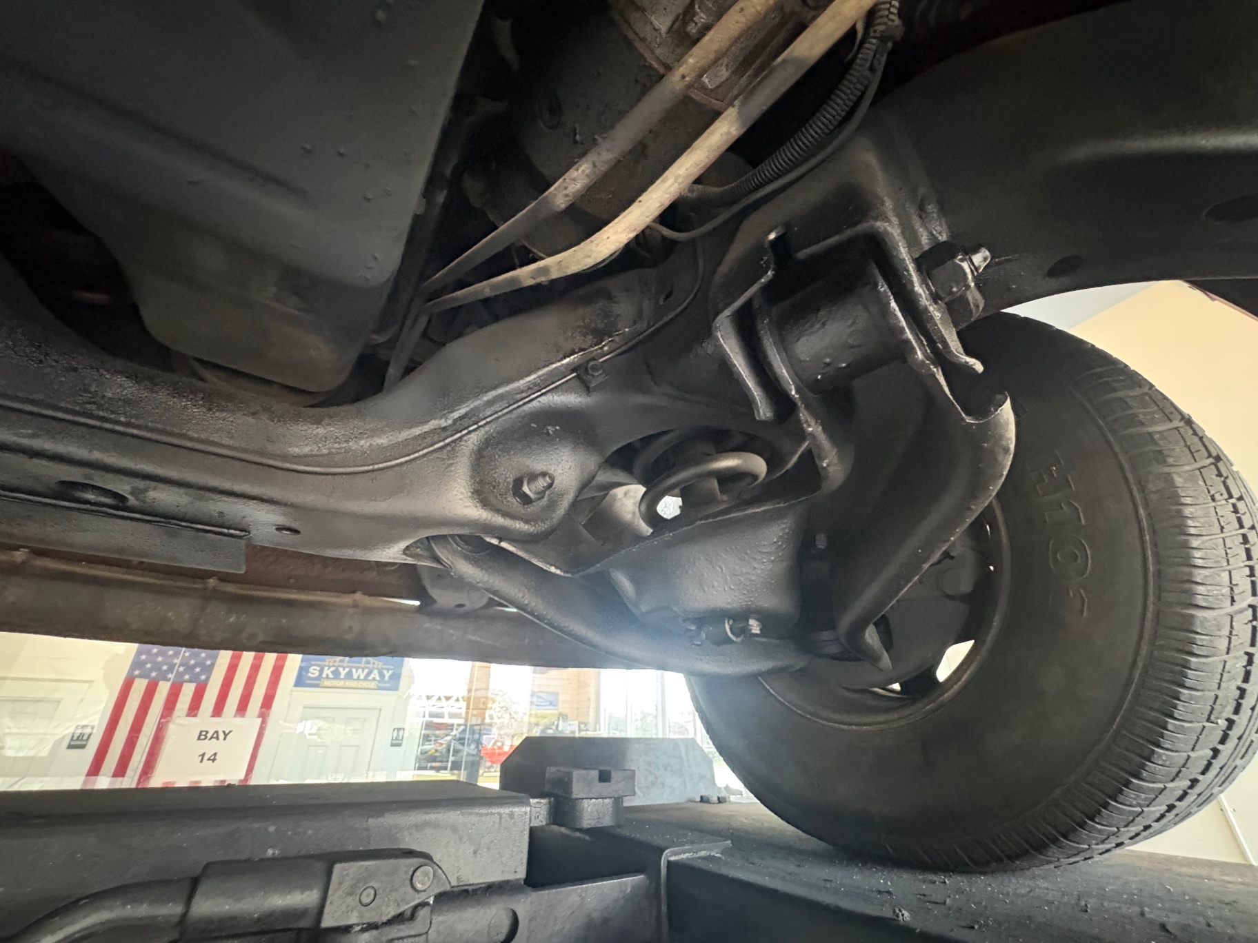 Vehicle photo 47