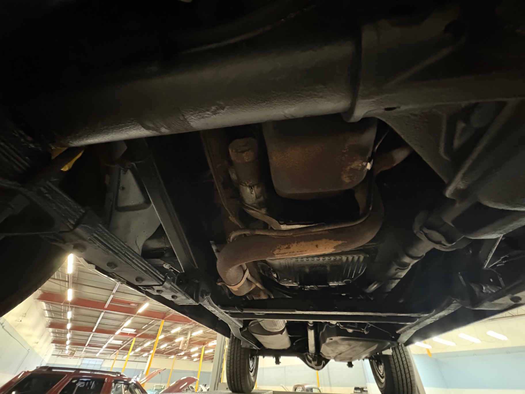Vehicle photo 41