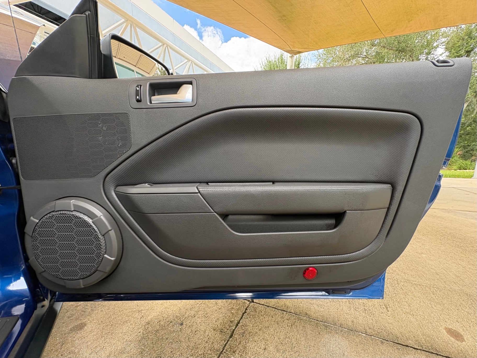 Vehicle photo 40