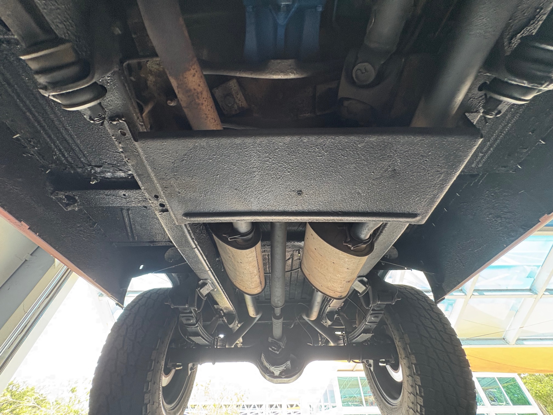 Vehicle photo 50