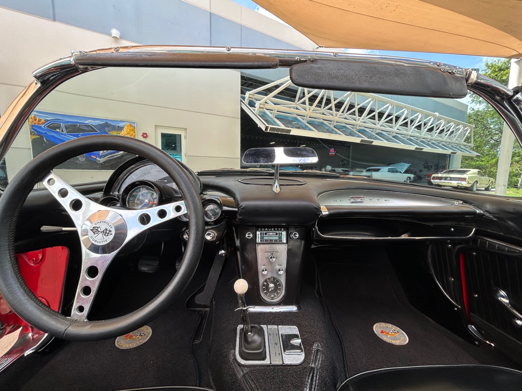 Vehicle photo 40
