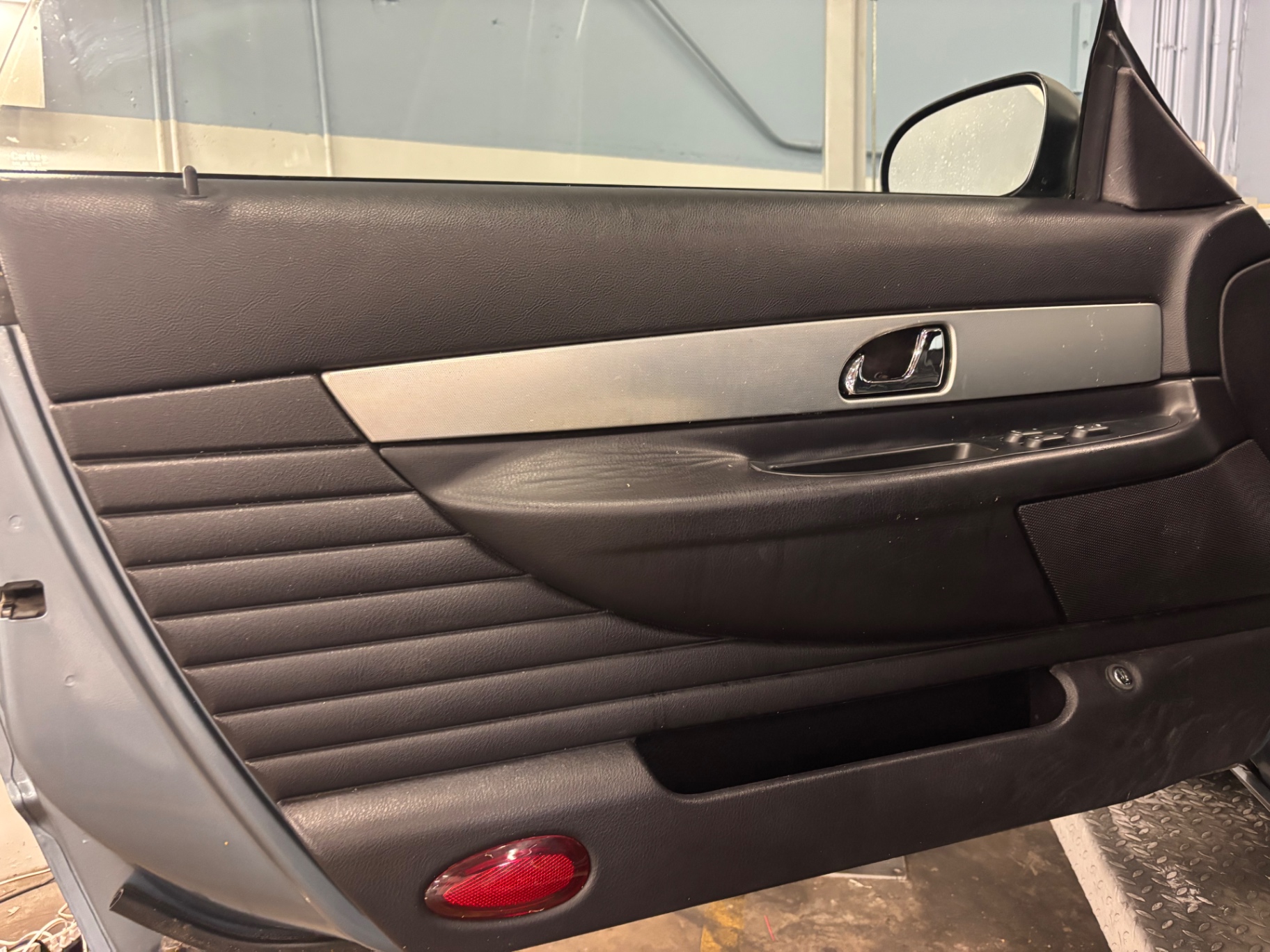 Vehicle photo 21