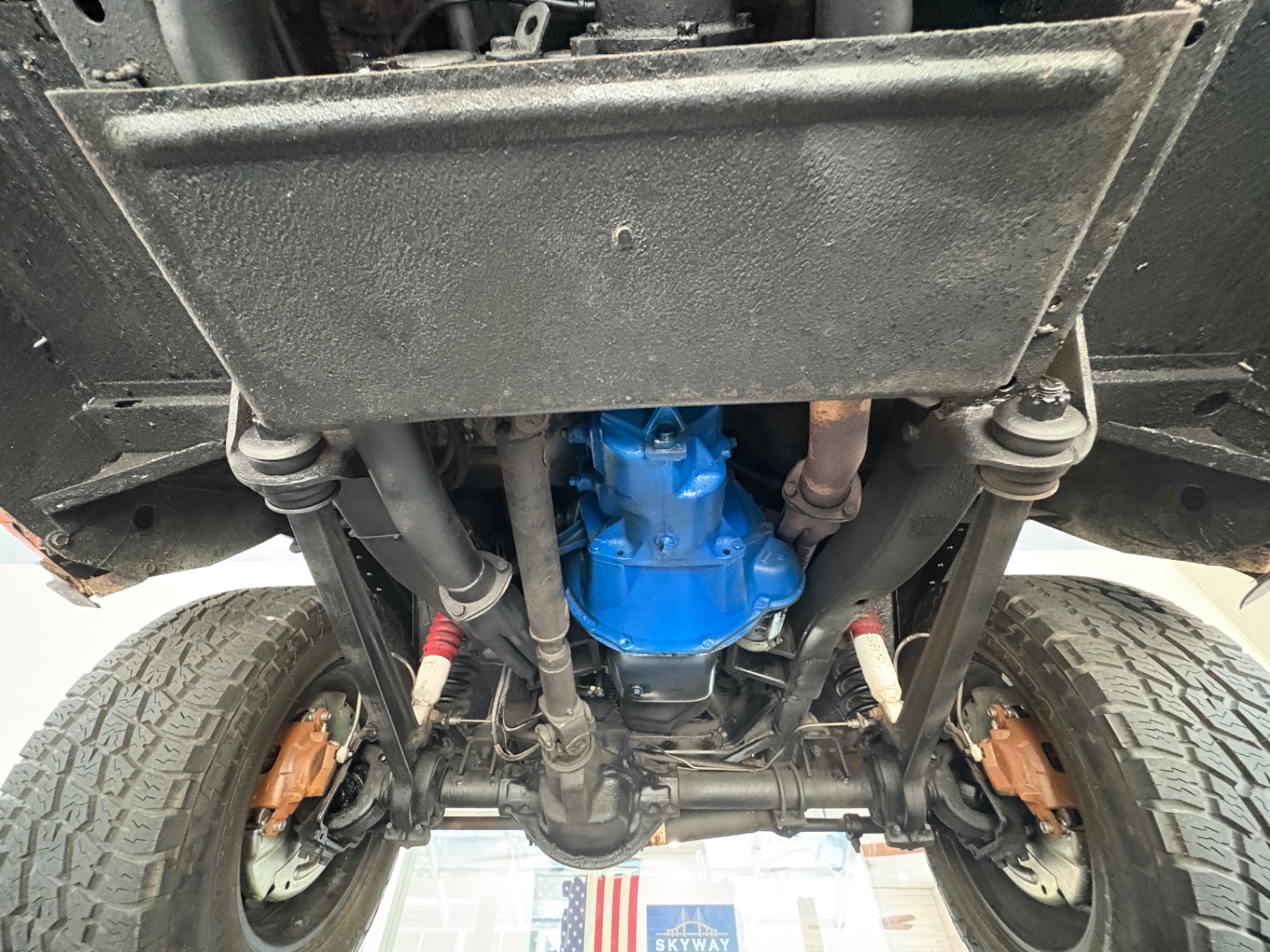 Vehicle photo 44