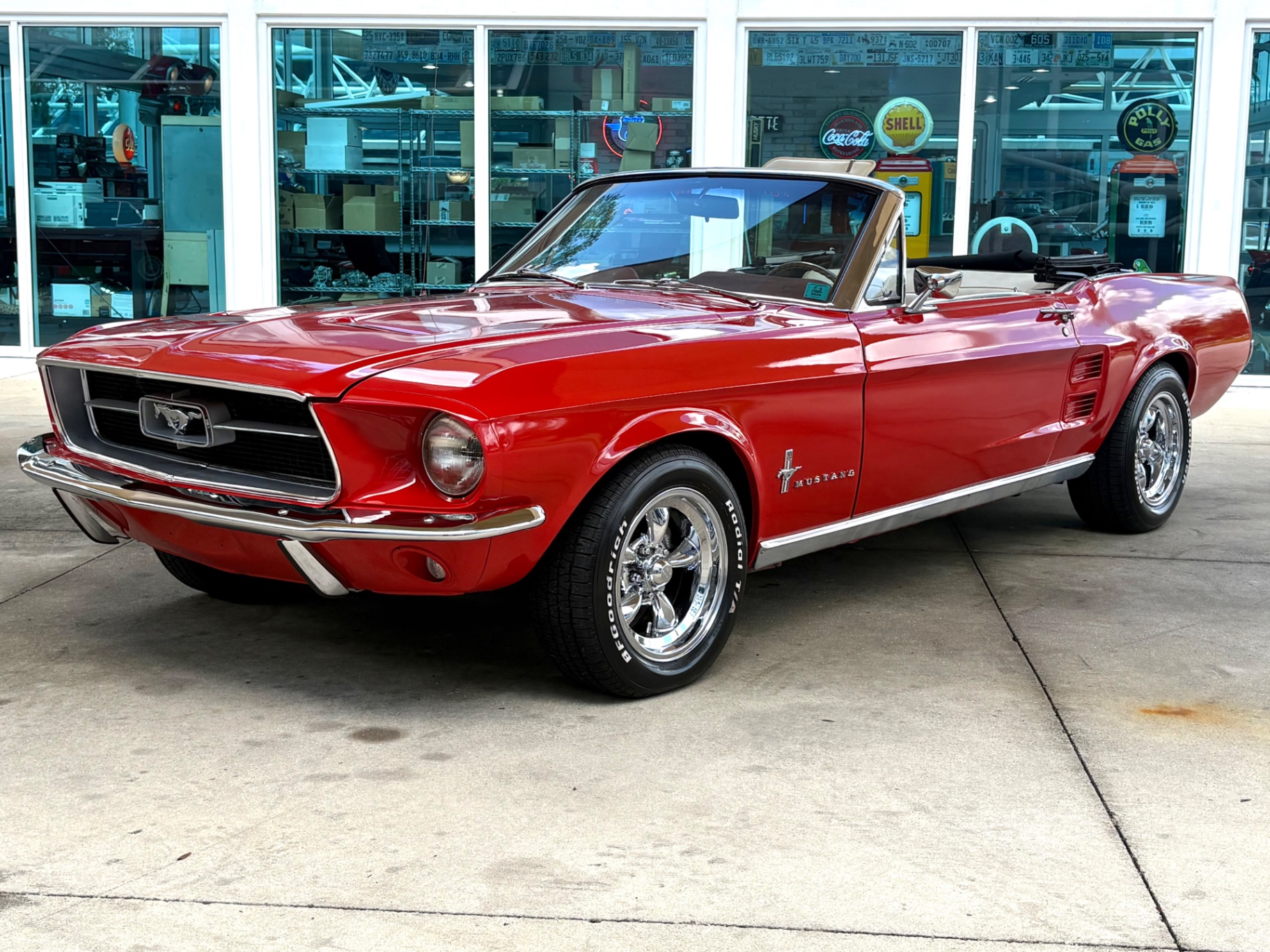 Vehicle photo 11