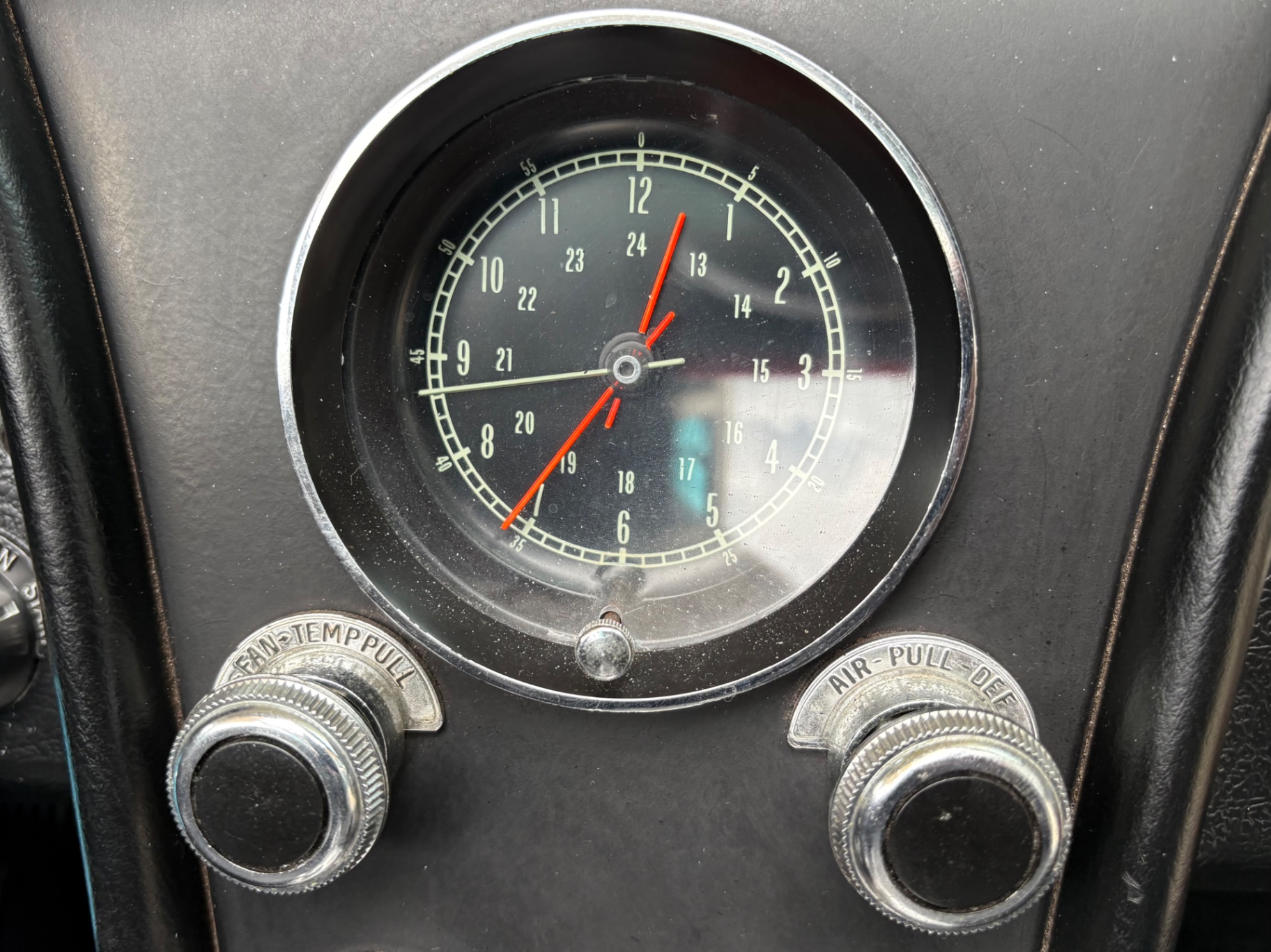 Vehicle photo 50