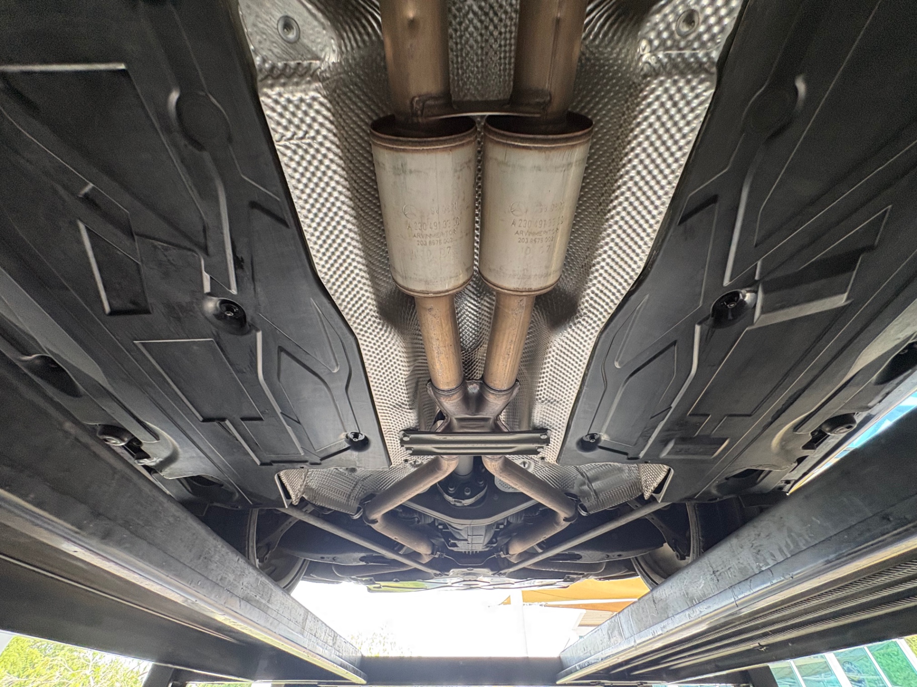 Vehicle photo 63