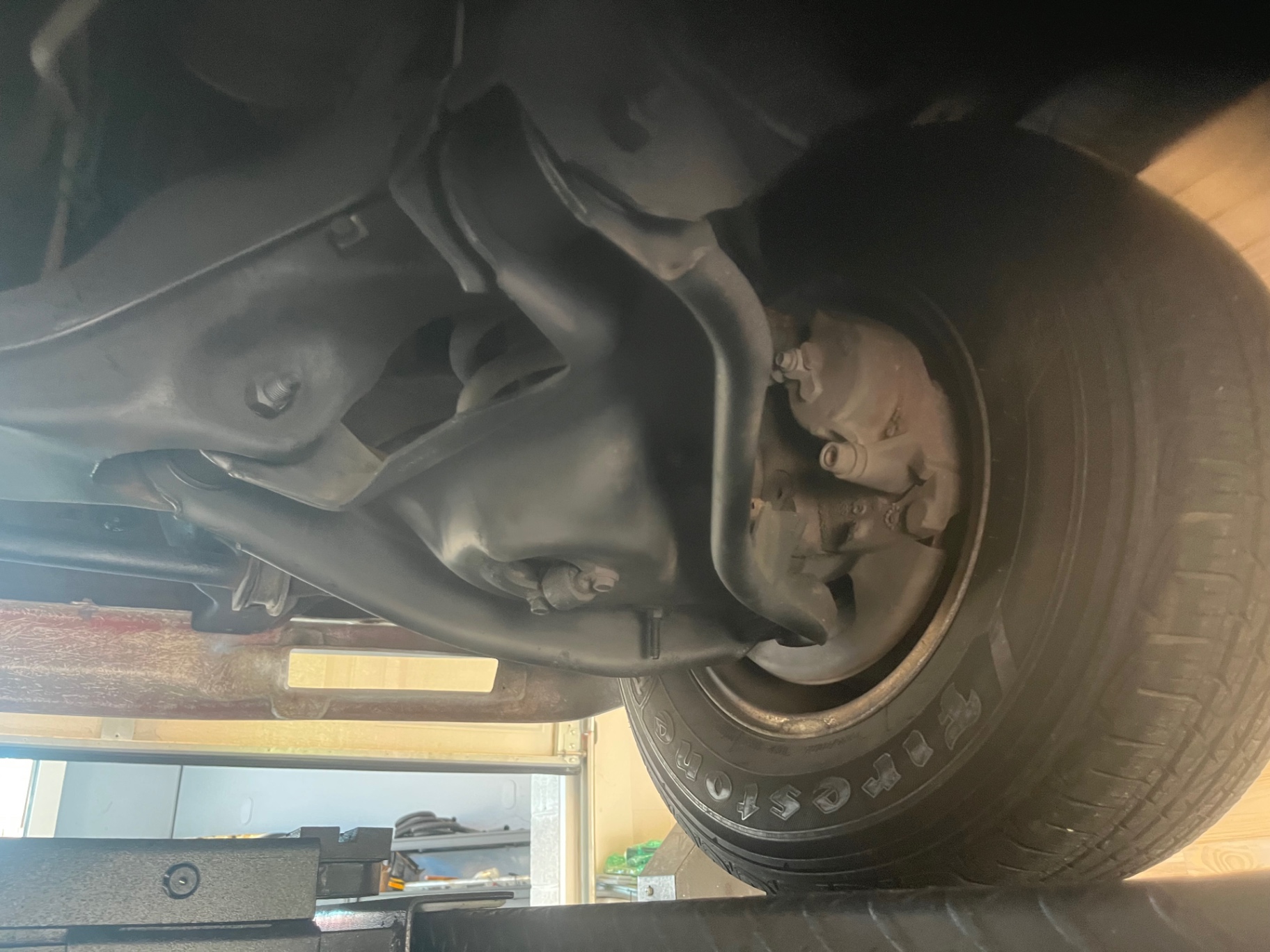 Vehicle photo 37