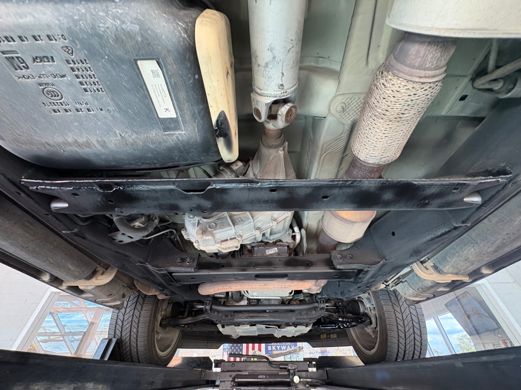 Vehicle photo 52