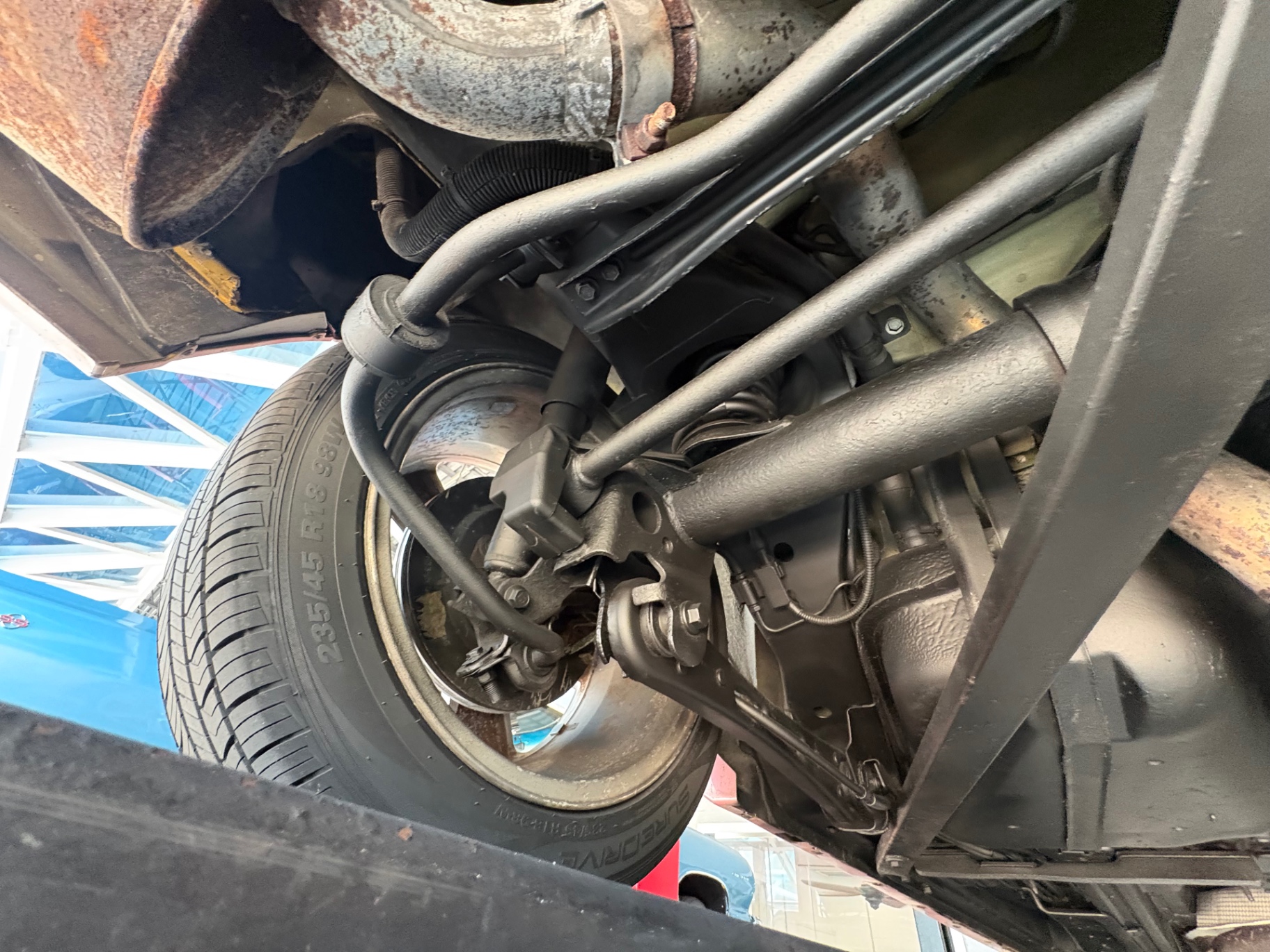 Vehicle photo 50