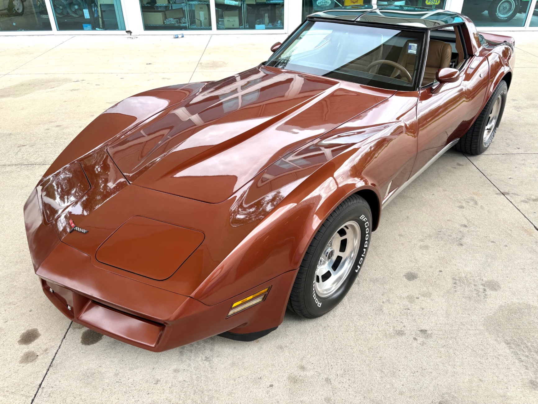 Vehicle photo 20