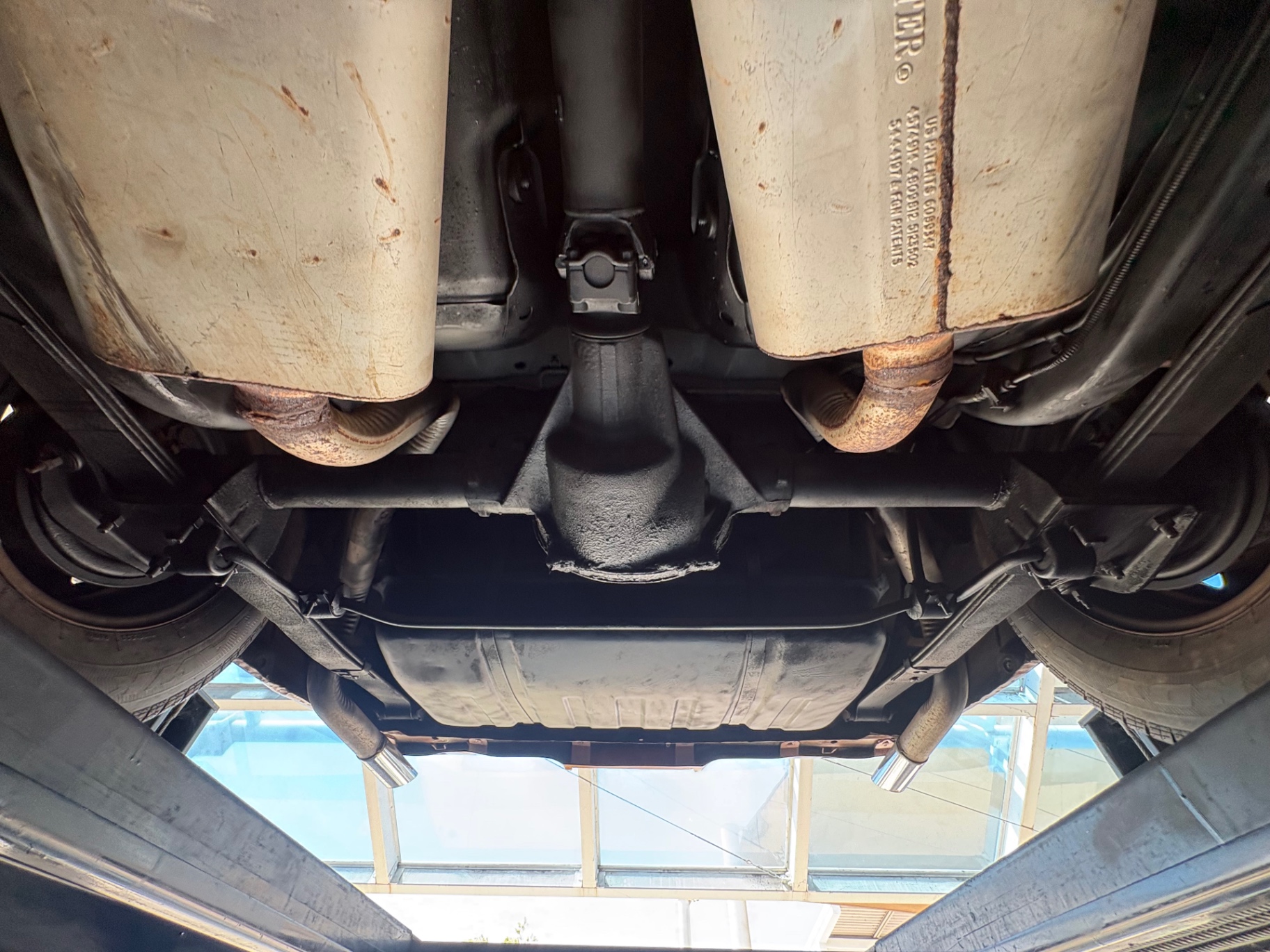 Vehicle photo 56
