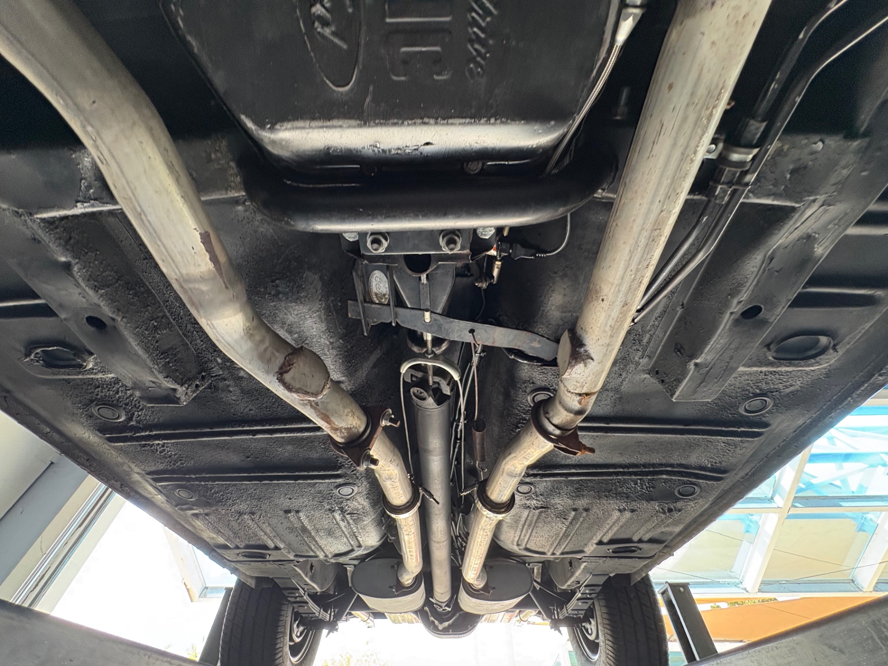 Vehicle photo 51