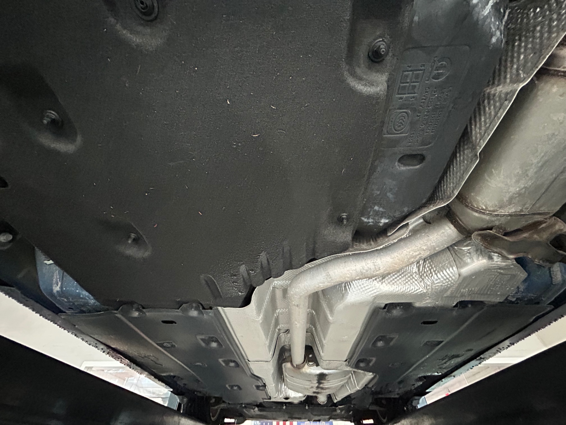 Vehicle photo 46
