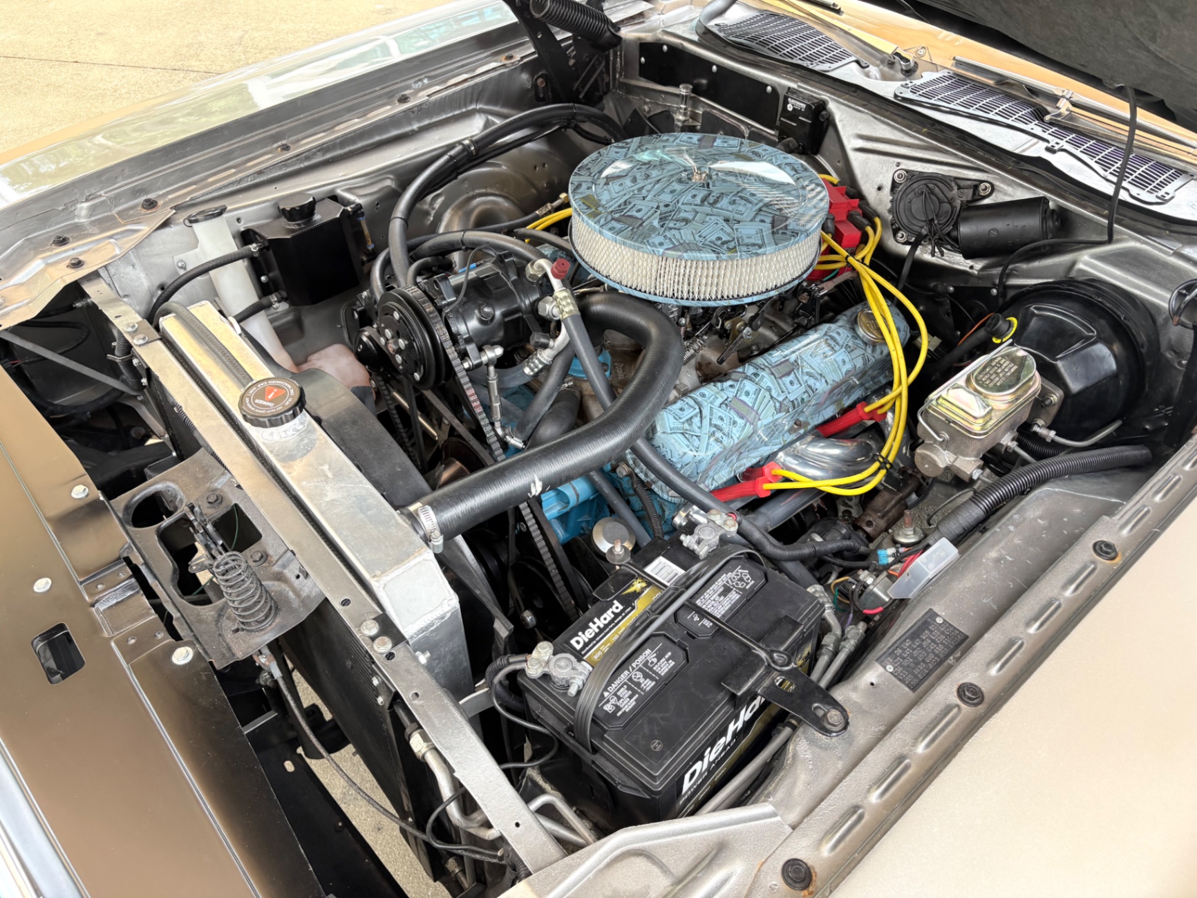 Vehicle photo 34