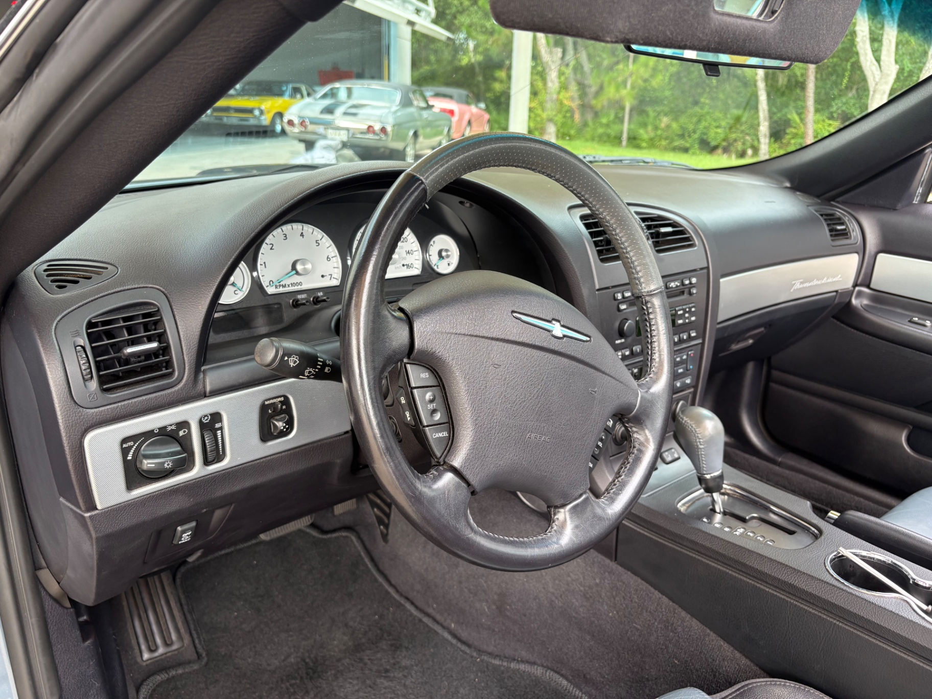 Vehicle photo 40