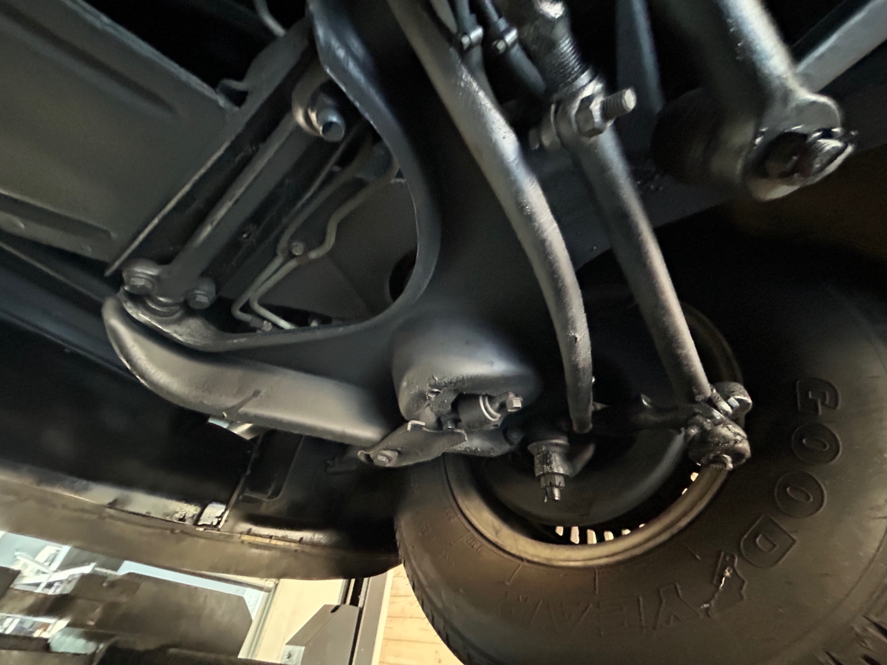 Vehicle photo 47