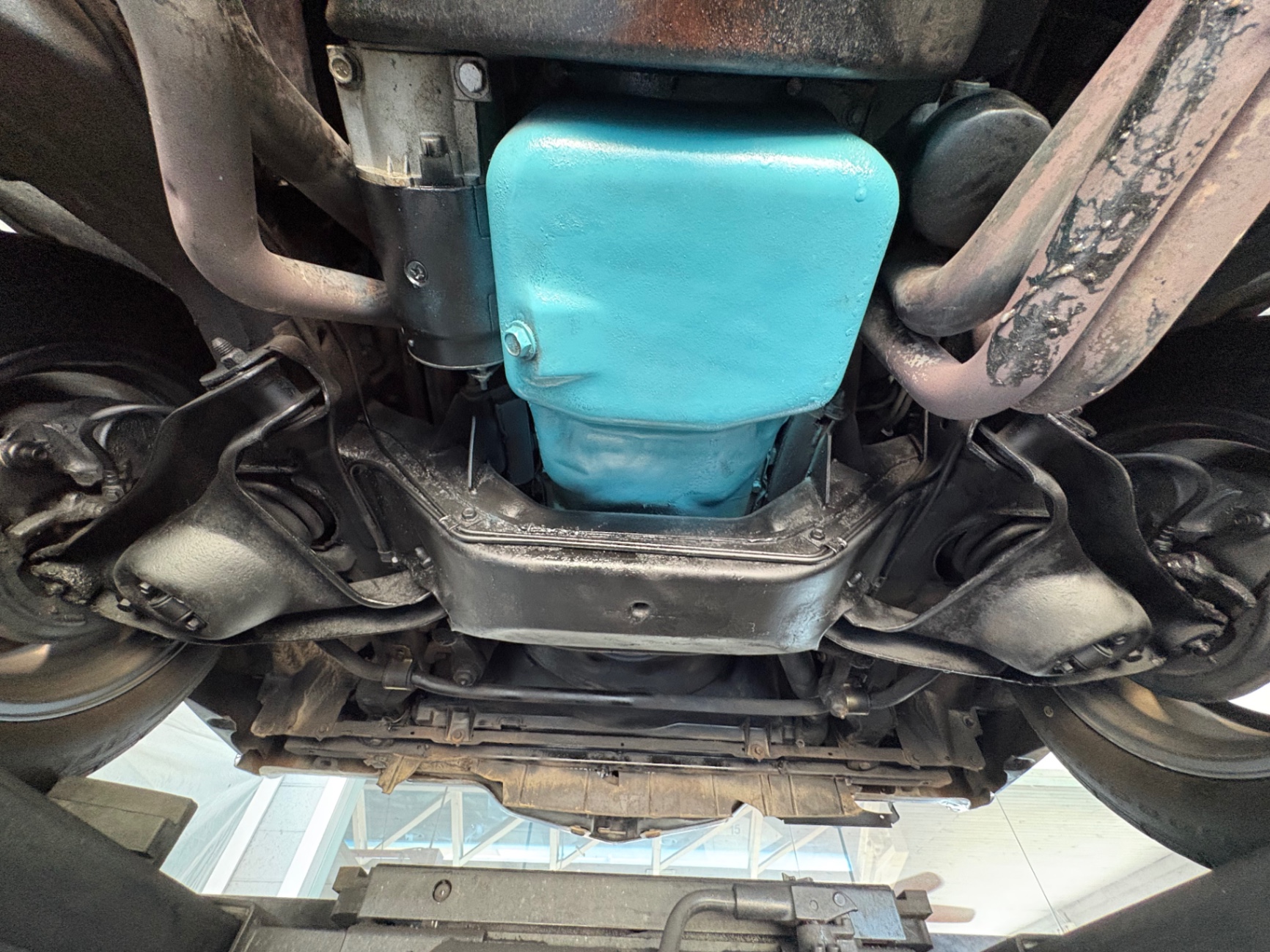 Vehicle photo 54