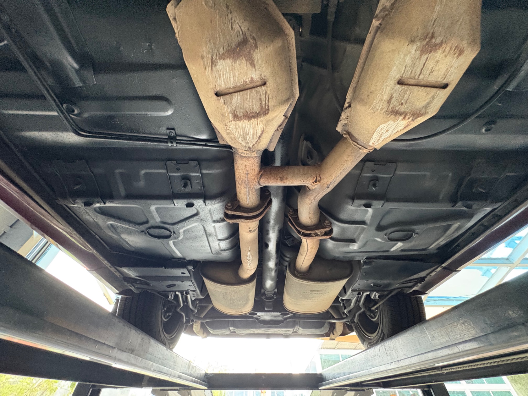 Vehicle photo 56