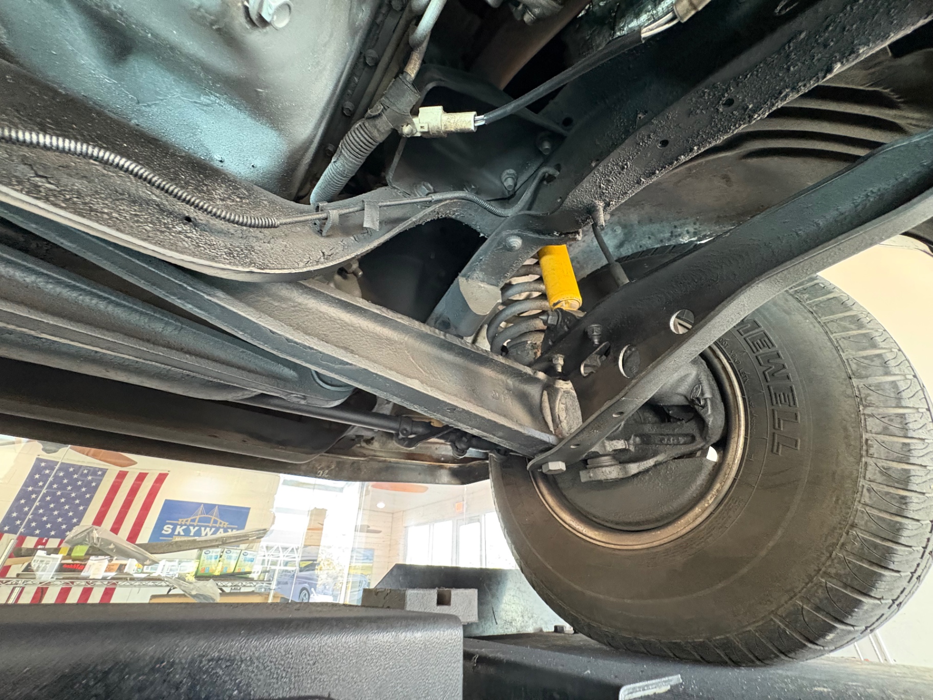 Vehicle photo 48