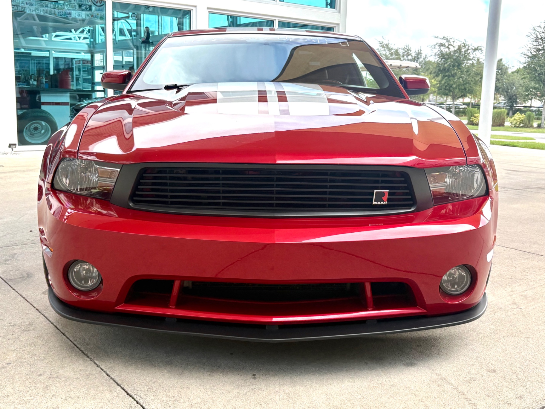 Vehicle photo 2