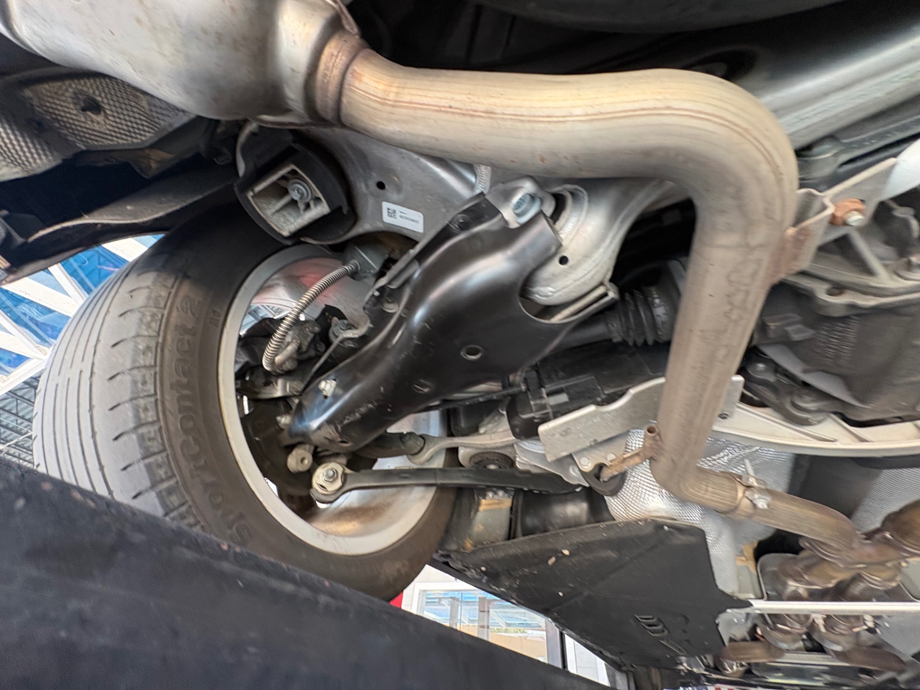 Vehicle photo 42