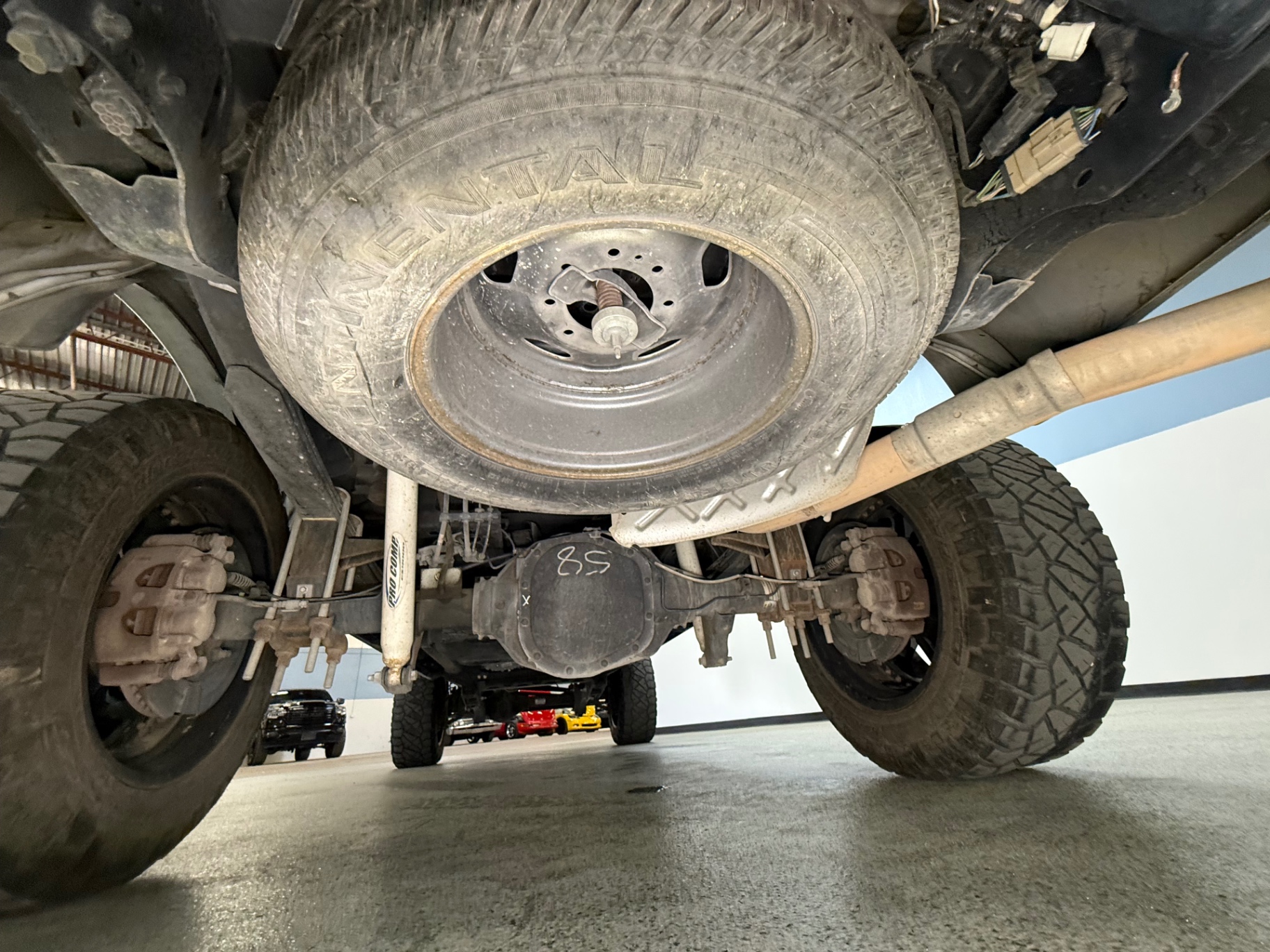Vehicle photo 45
