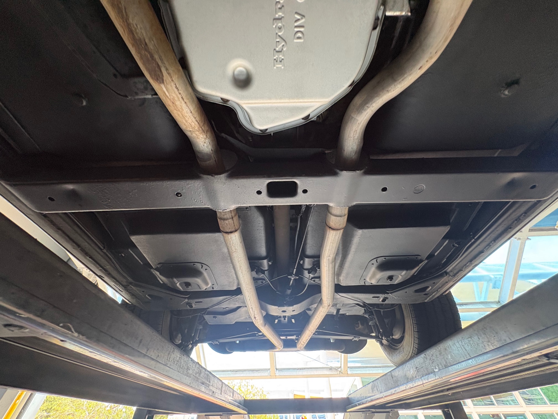 Vehicle photo 62