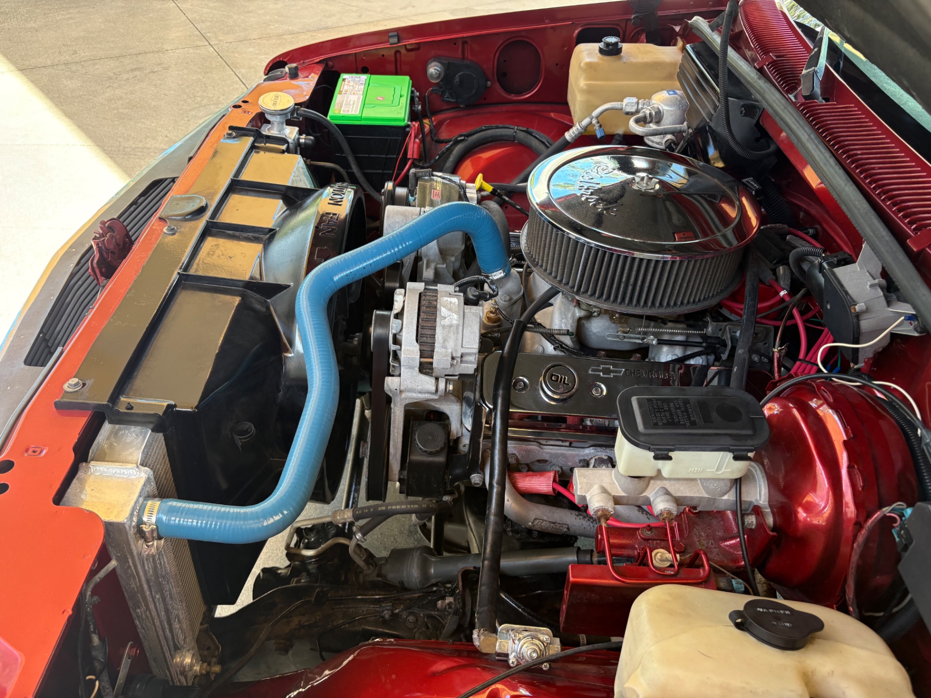 Vehicle photo 26