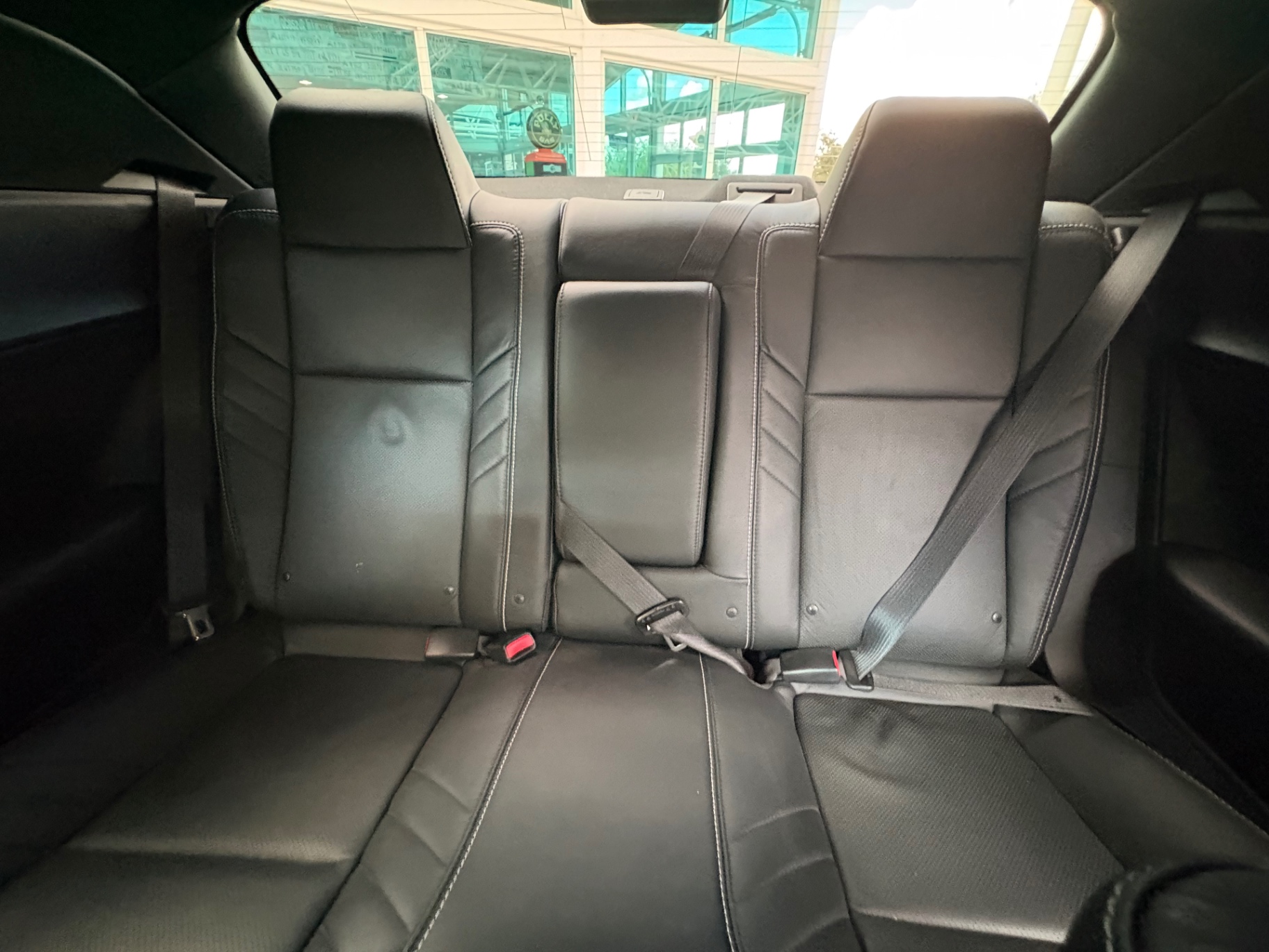 Vehicle photo 34