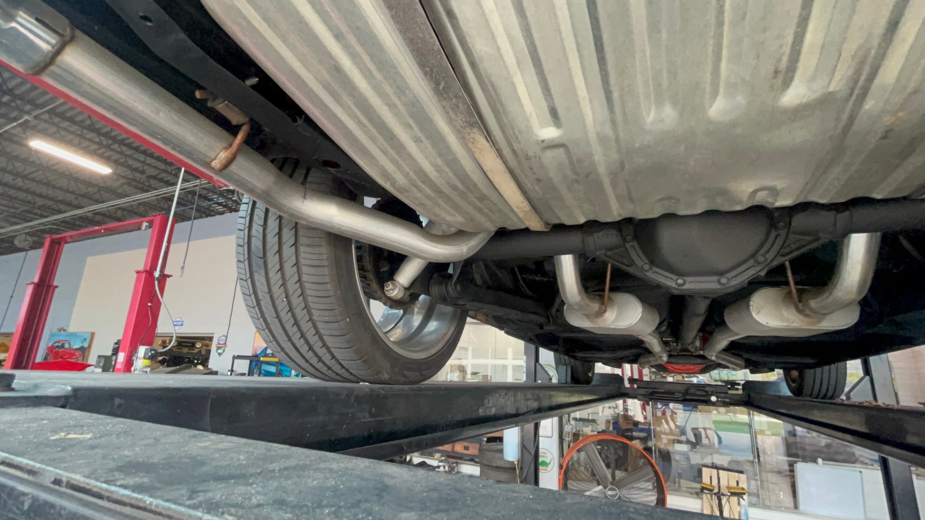 Vehicle photo 64