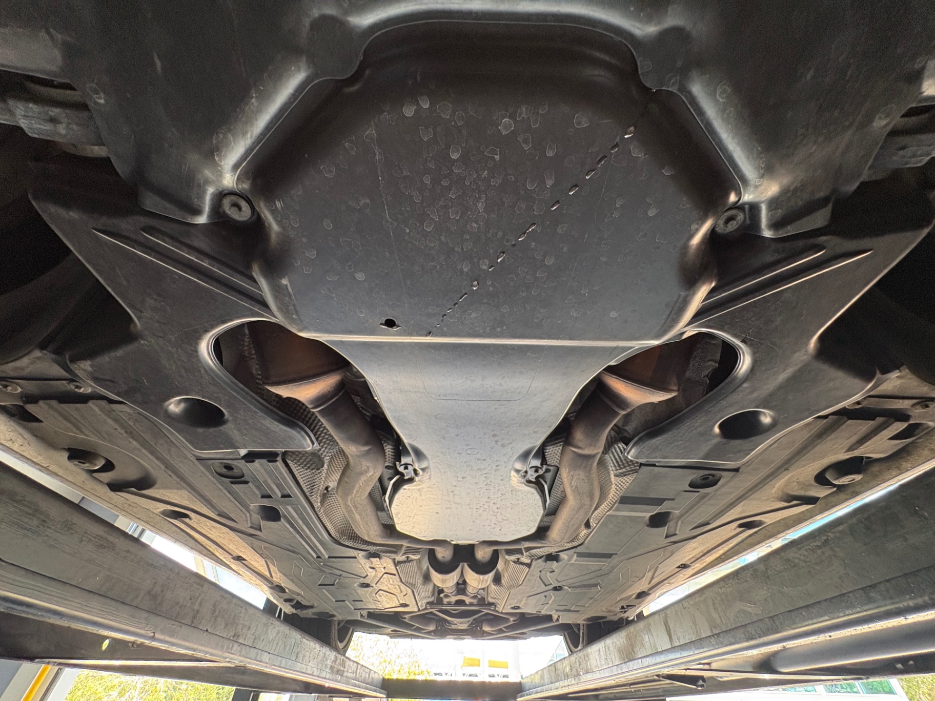 Vehicle photo 60