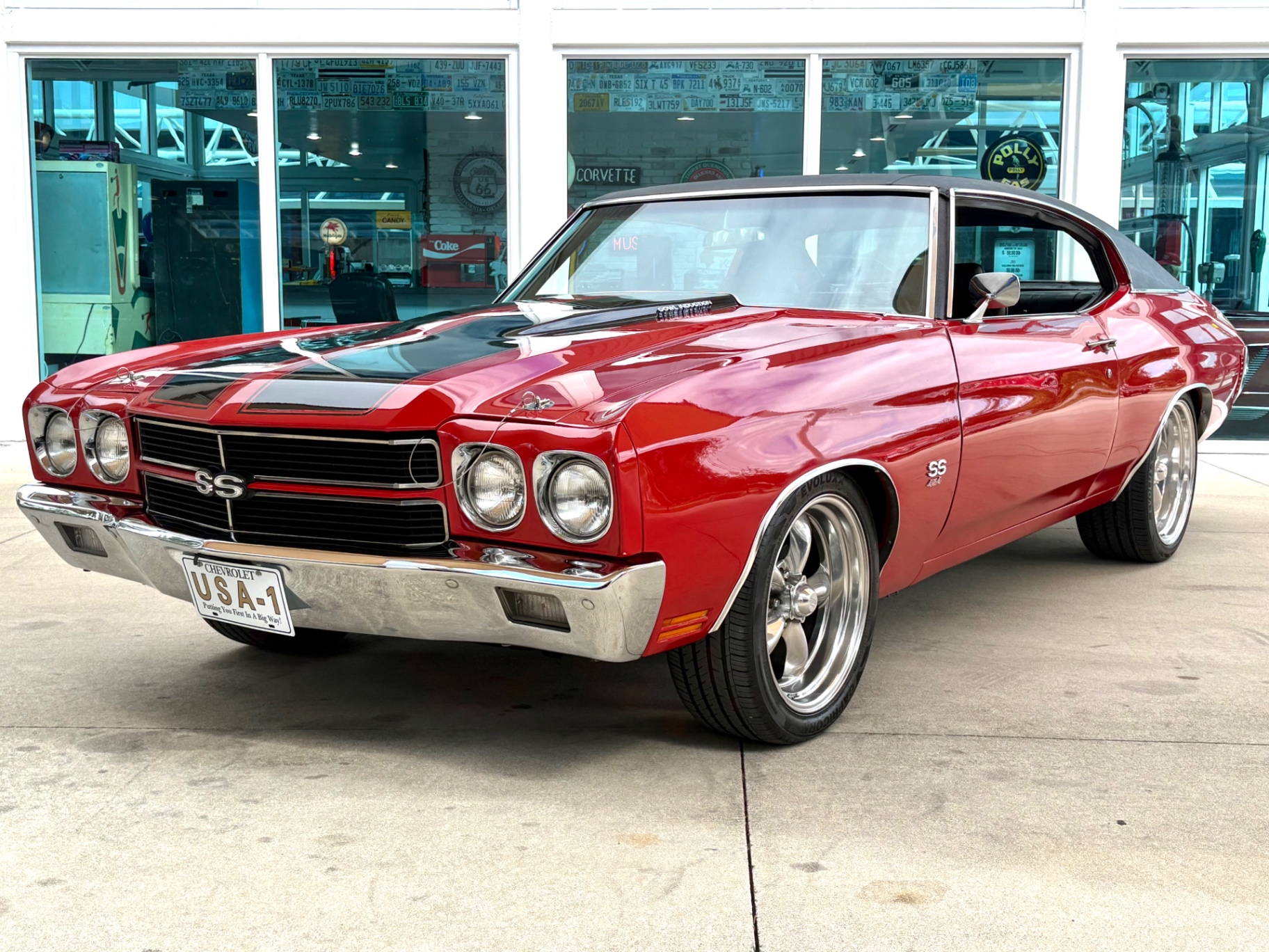 Vehicle photo 14