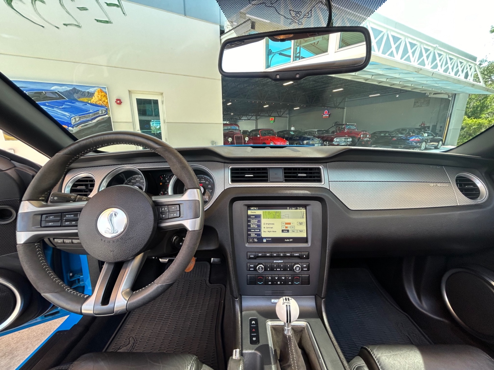 Vehicle photo 48