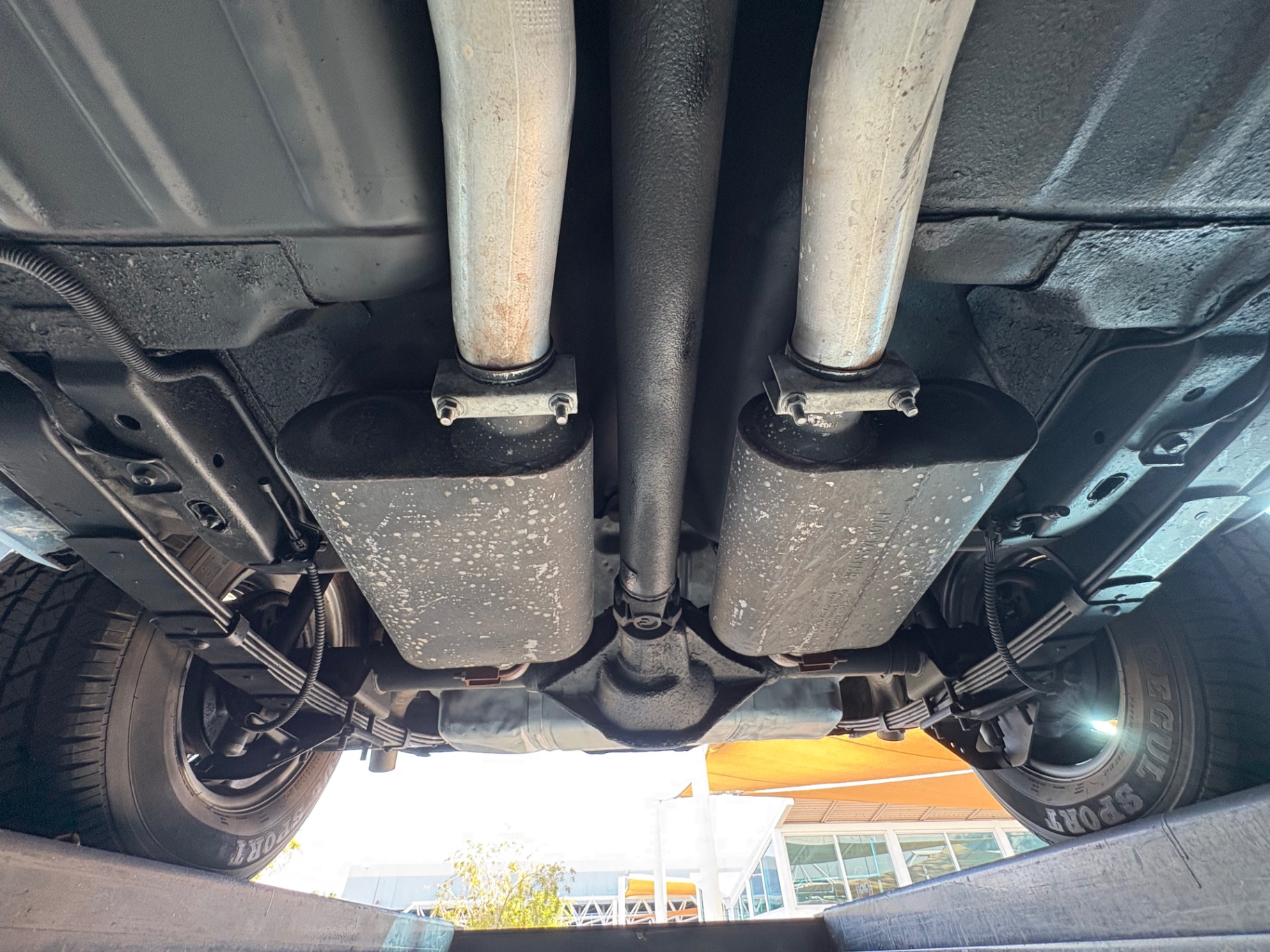 Vehicle photo 60