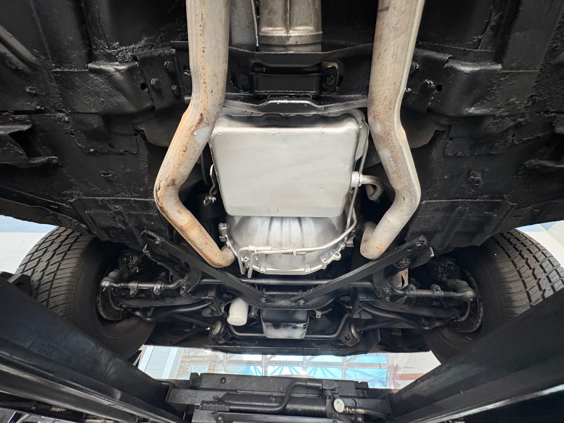 Vehicle photo 50
