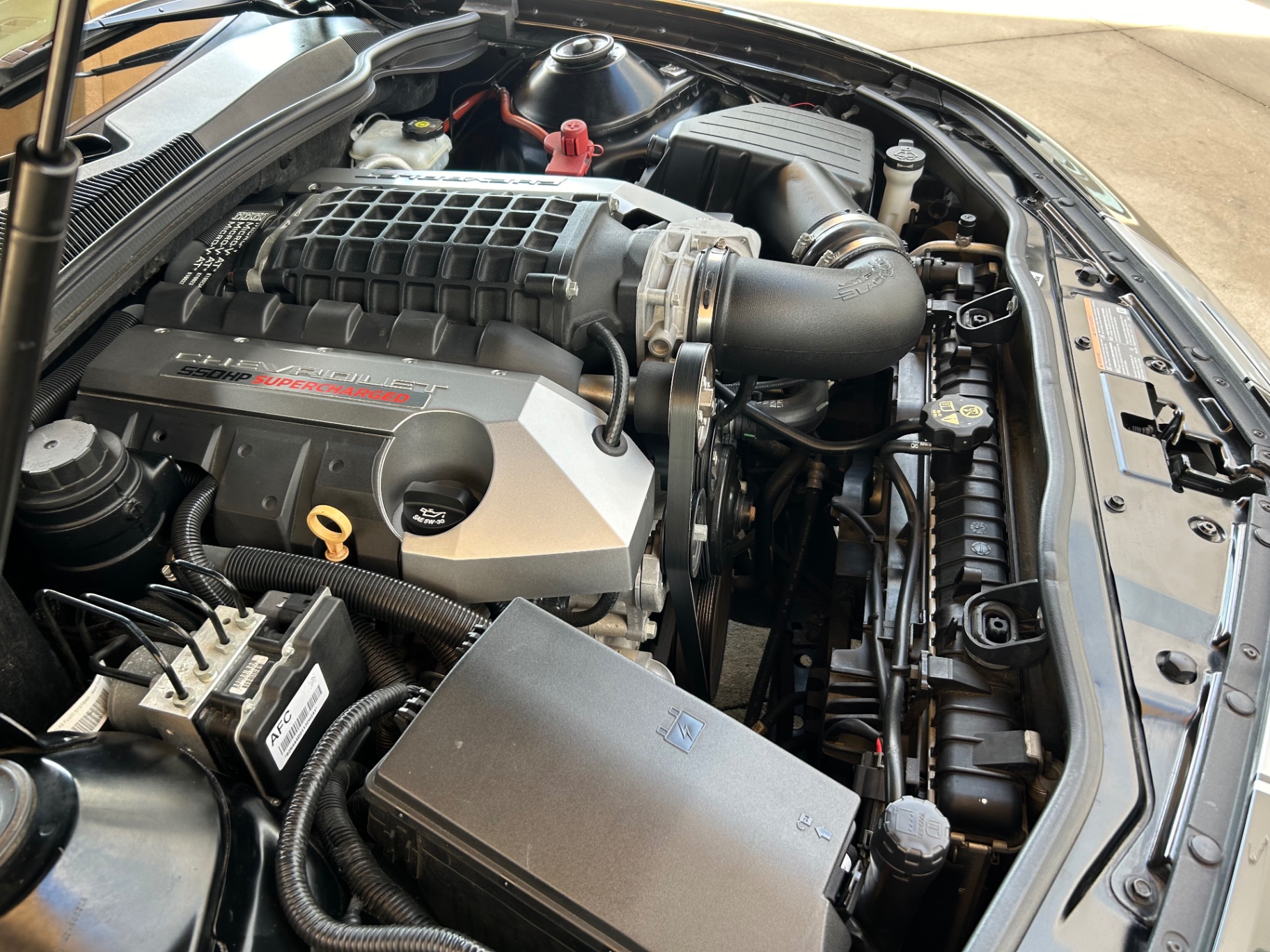 Vehicle photo 19