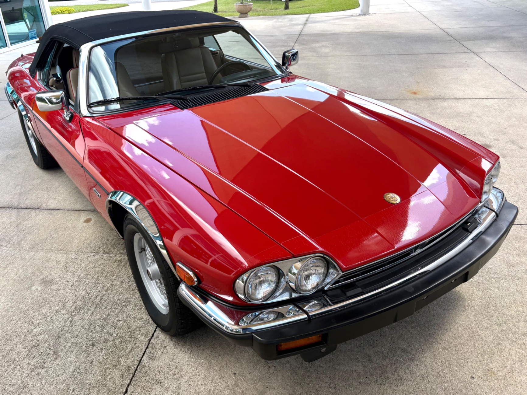 Vehicle photo 21